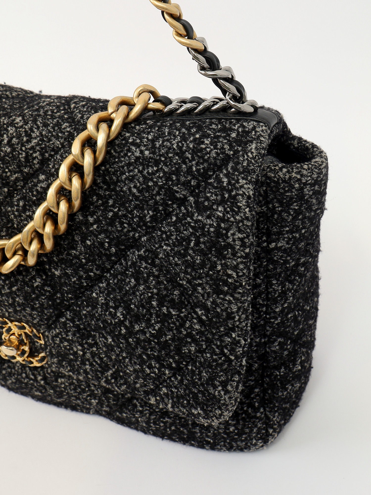 Сумки Chanel 19  изображение #8