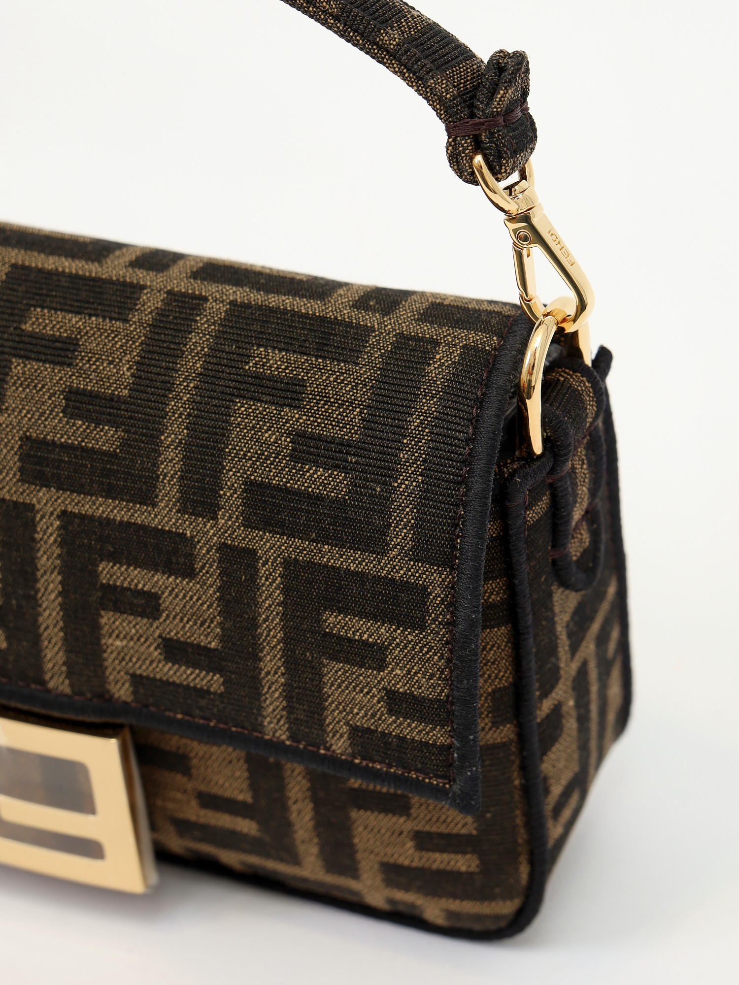 Сумки Fendi Baguette изображение #9