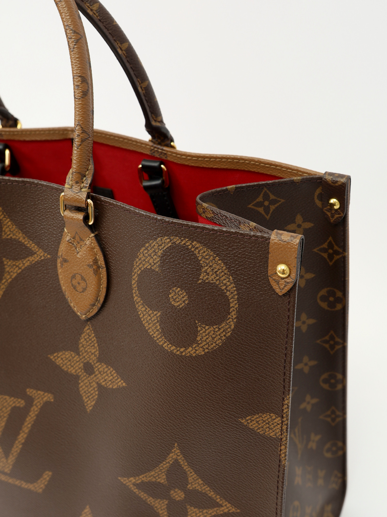 Сумки Louis Vuitton OnTheGo изображение #7