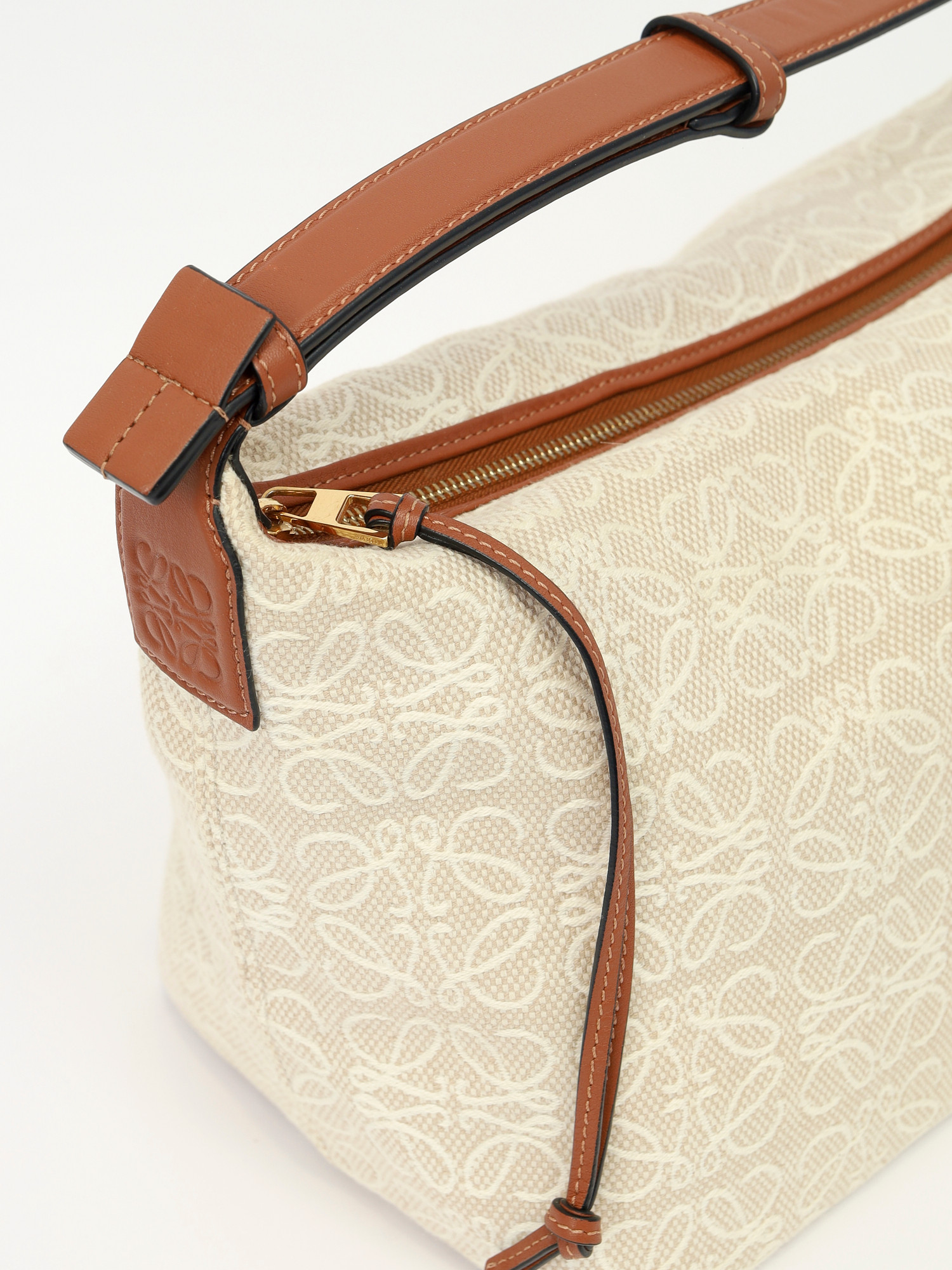 Сумки Loewe Cubi изображение #5