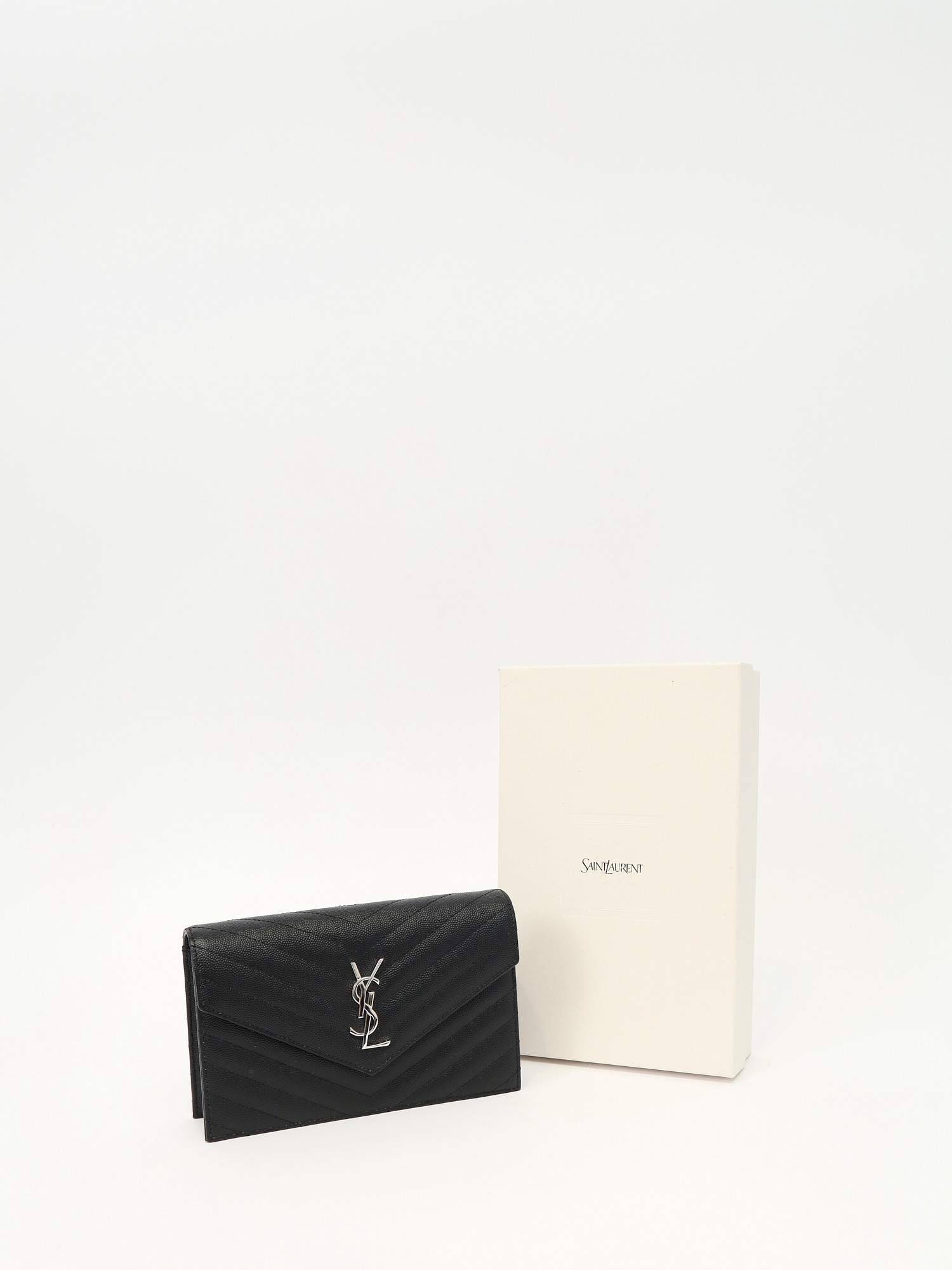 Сумки Saint Laurent Cassandre изображение #5