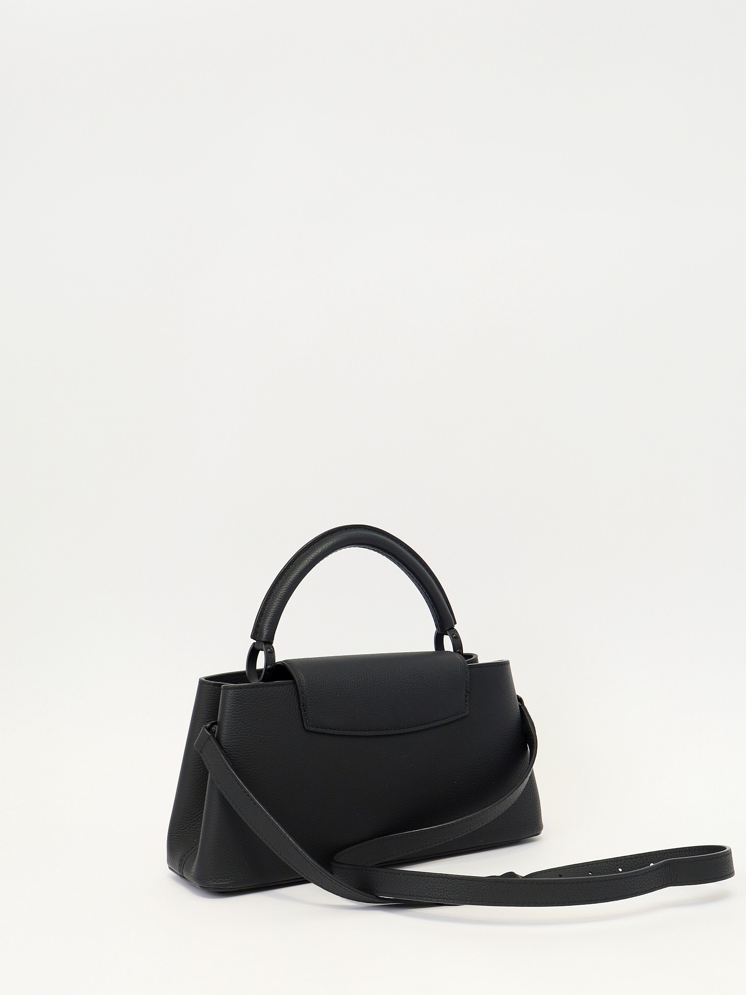 Сумки Louis Vuitton Capucines изображение #4