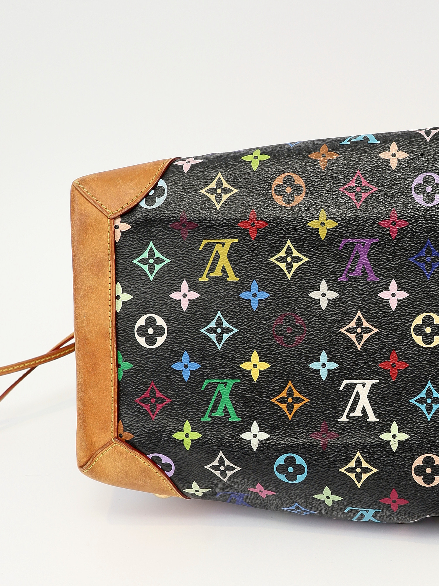 Сумки Louis Vuitton Ursula изображение #9