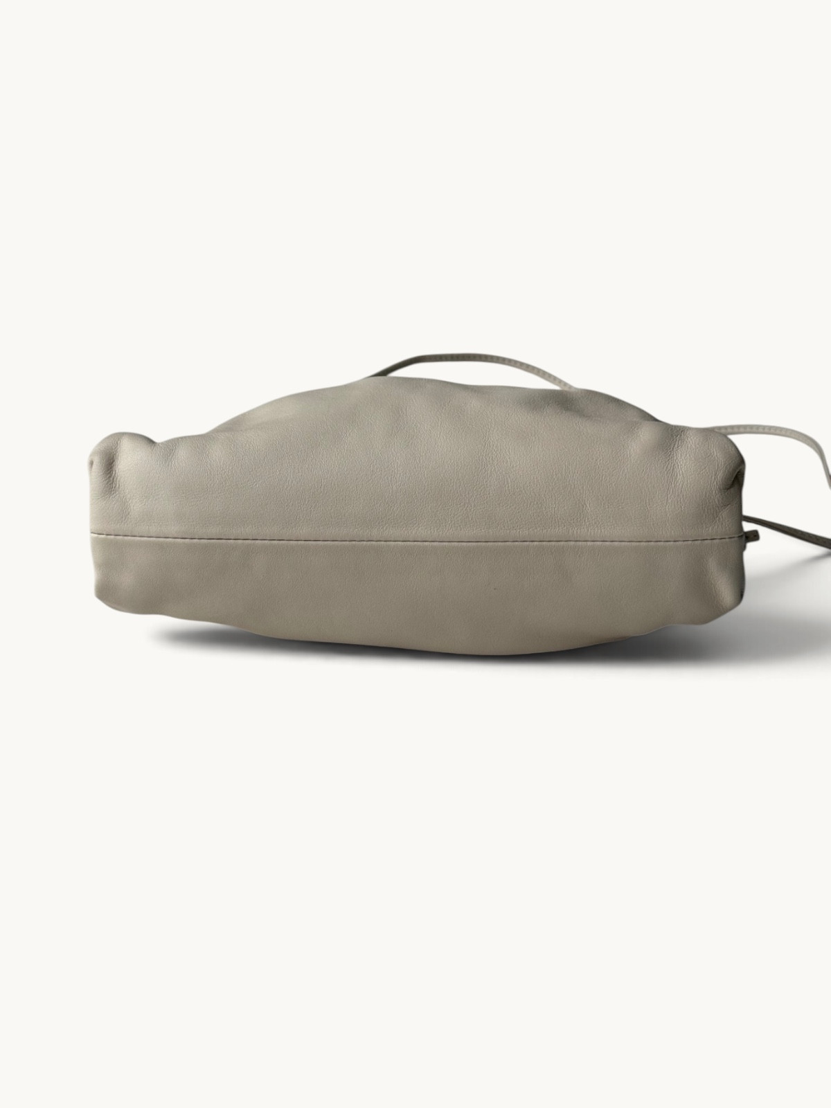 Сумки Bottega Veneta Pouch изображение #9