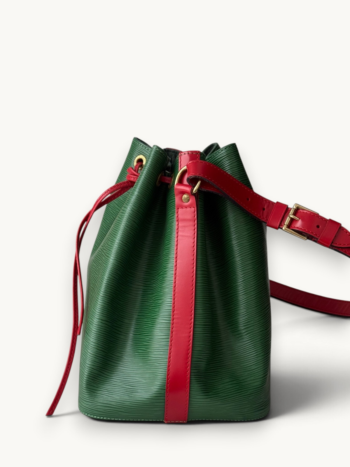 Сумки Louis Vuitton Noe изображение #4