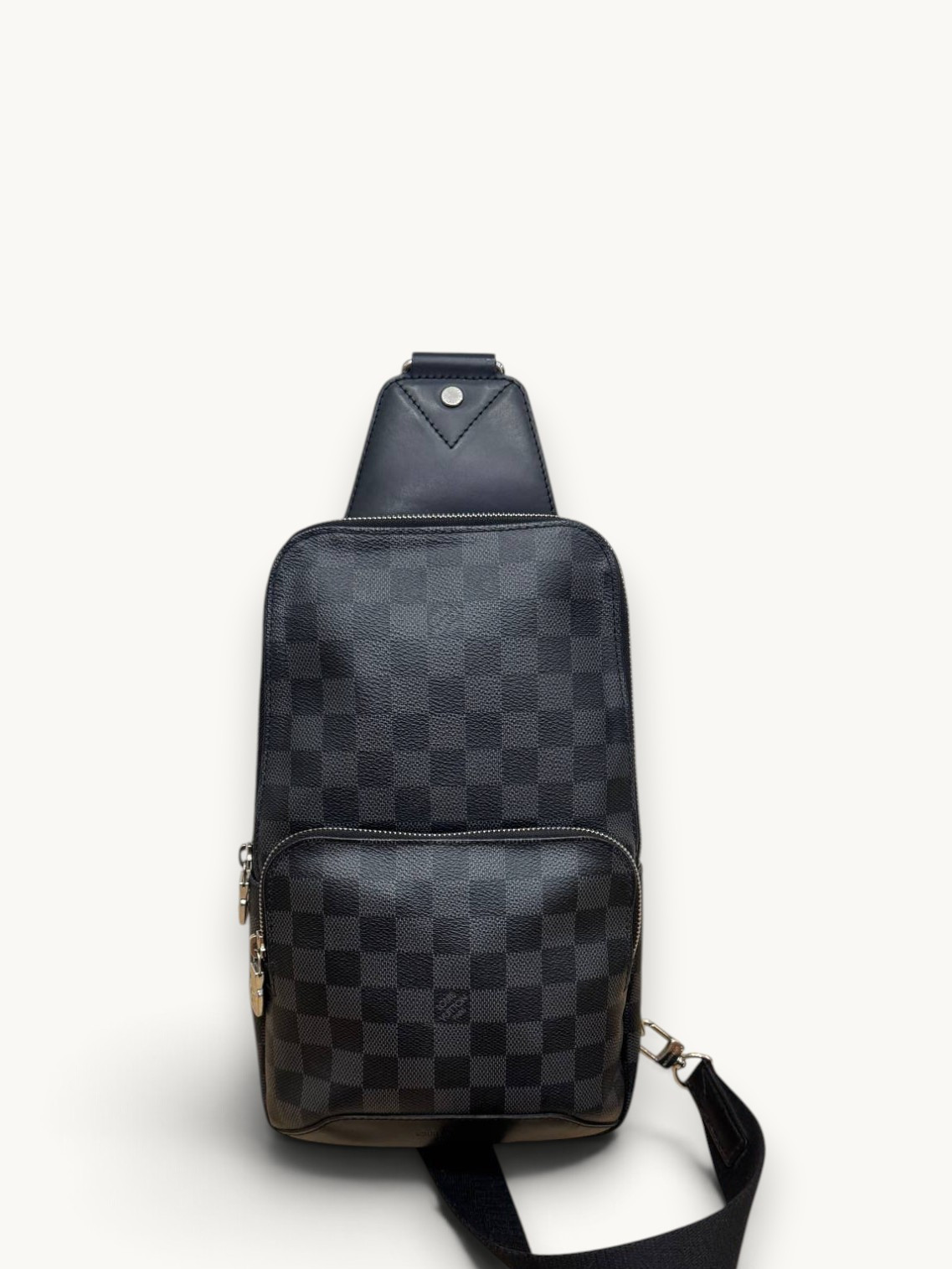 Louis Vuitton Avenue 