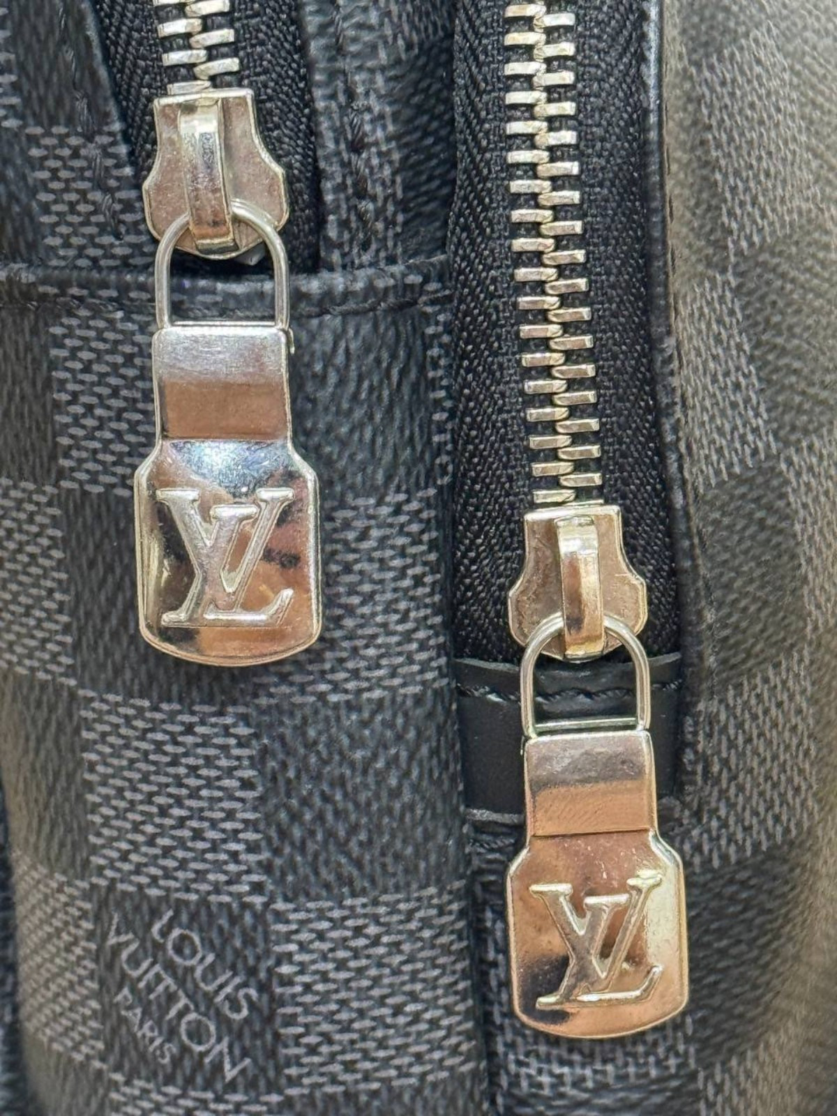 Сумки Louis Vuitton Avenue изображение #8