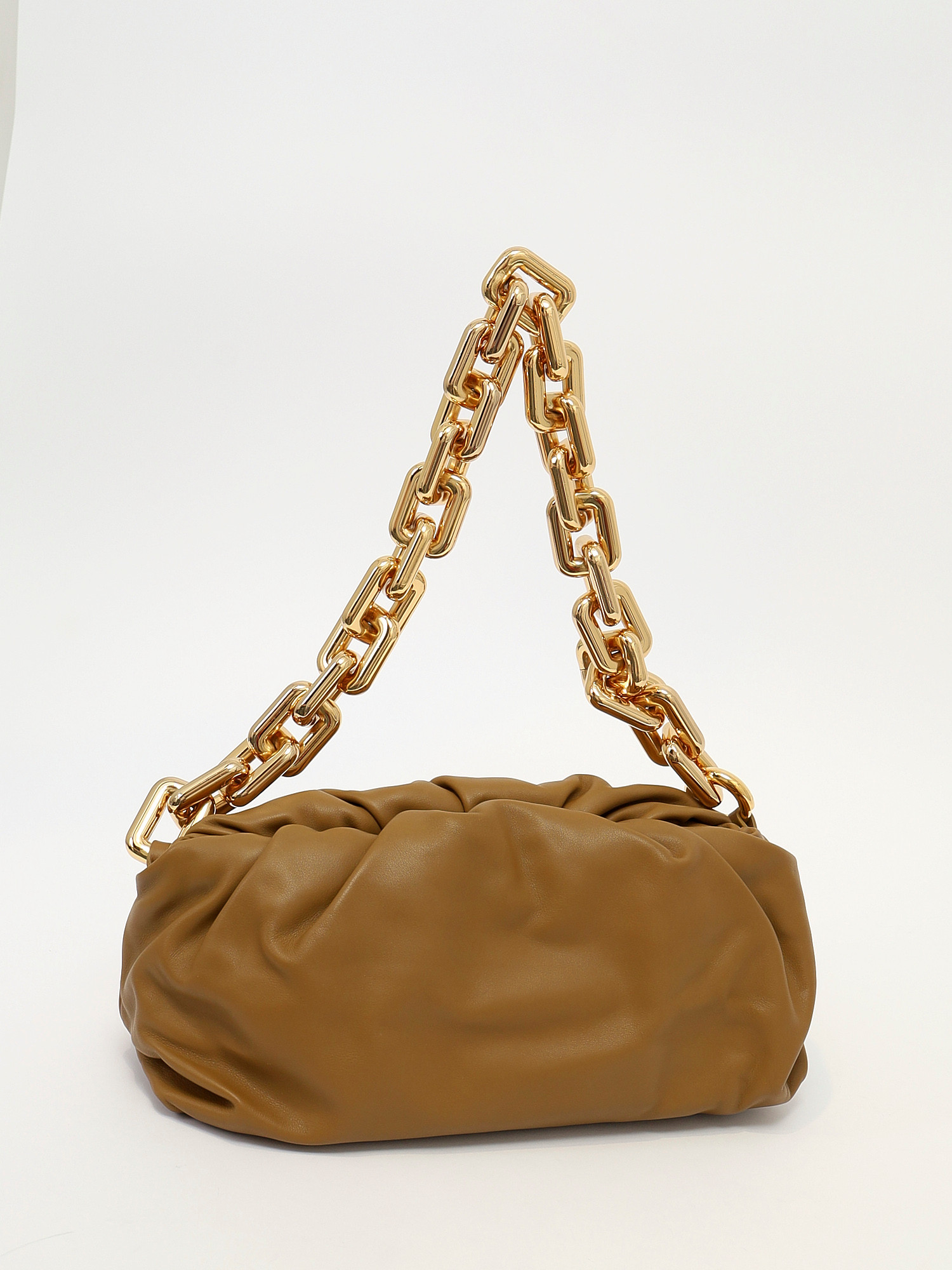 Сумки Bottega Veneta Chain Pouch изображение #5