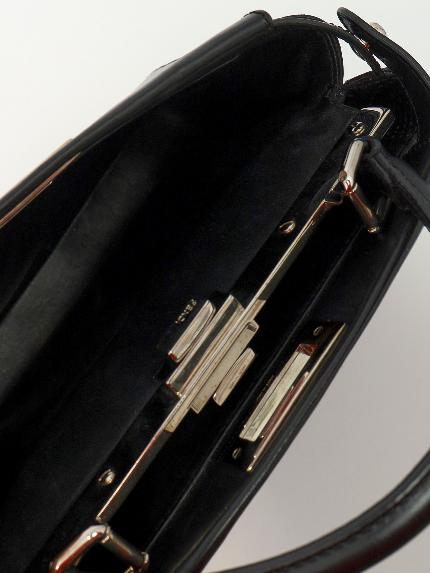 Сумки Fendi Peekaboo изображение #8