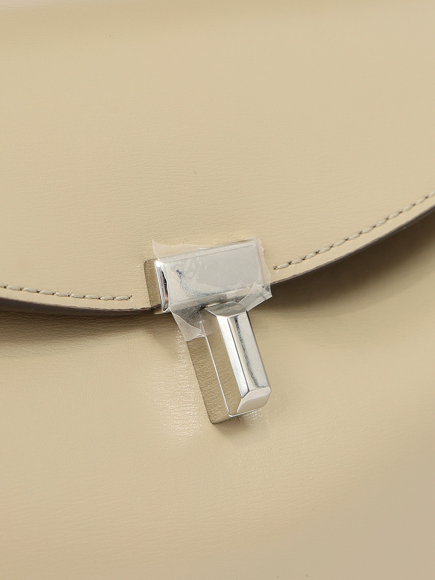 Сумки Toteme T-lock  изображение #6