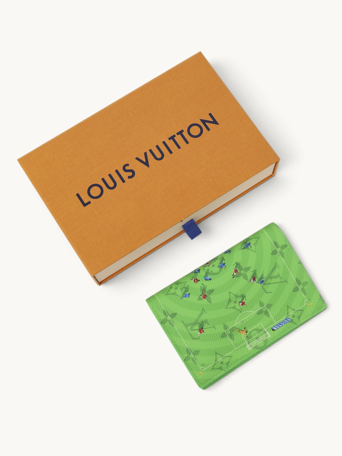 Аксессуары Louis Vuitton Cover изображение #3