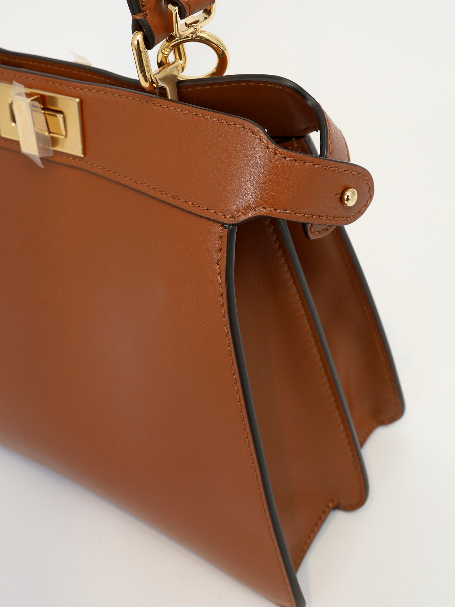 Сумки Fendi Peekaboo изображение #8