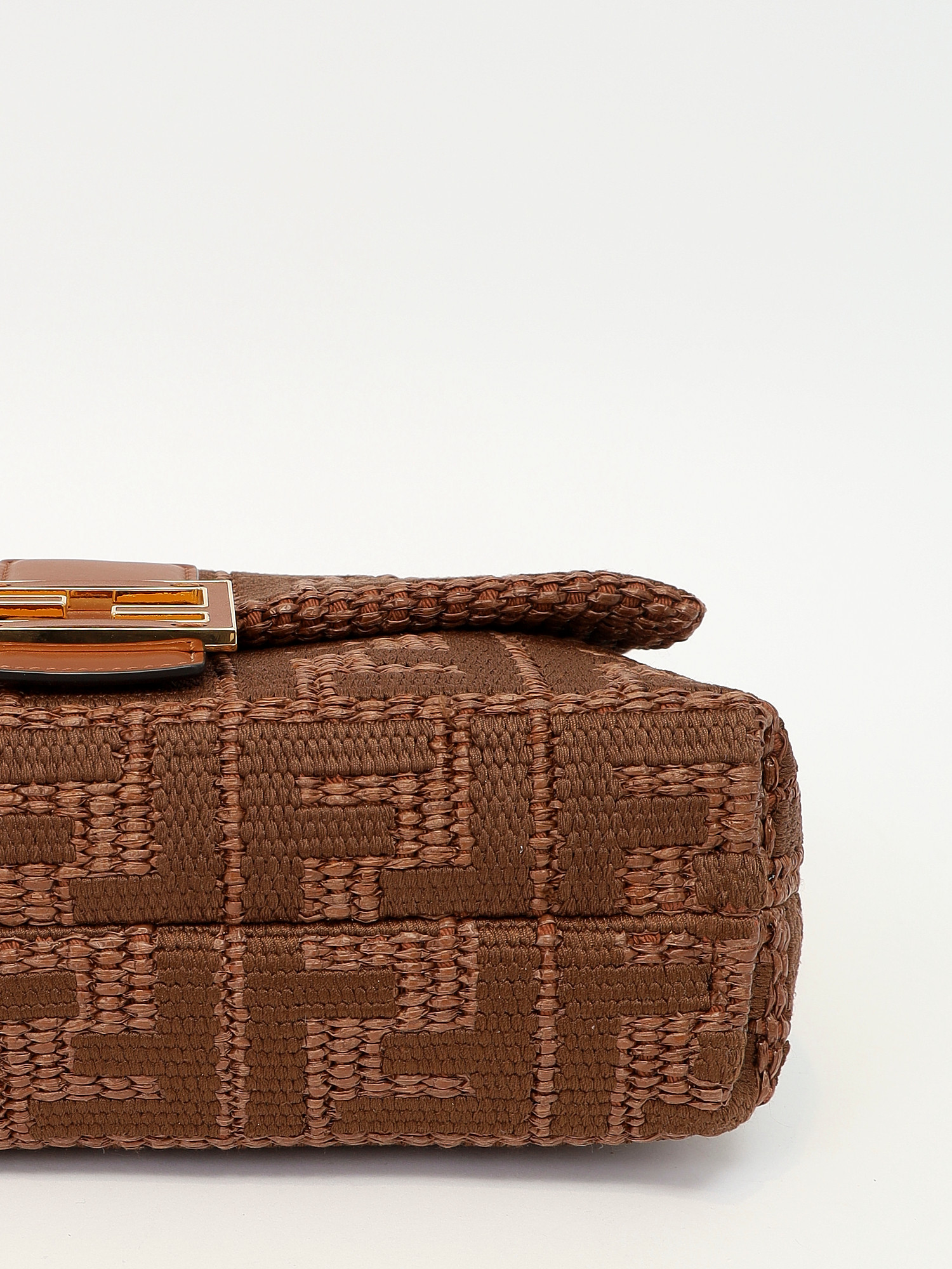 Сумки Fendi Baguette изображение #10