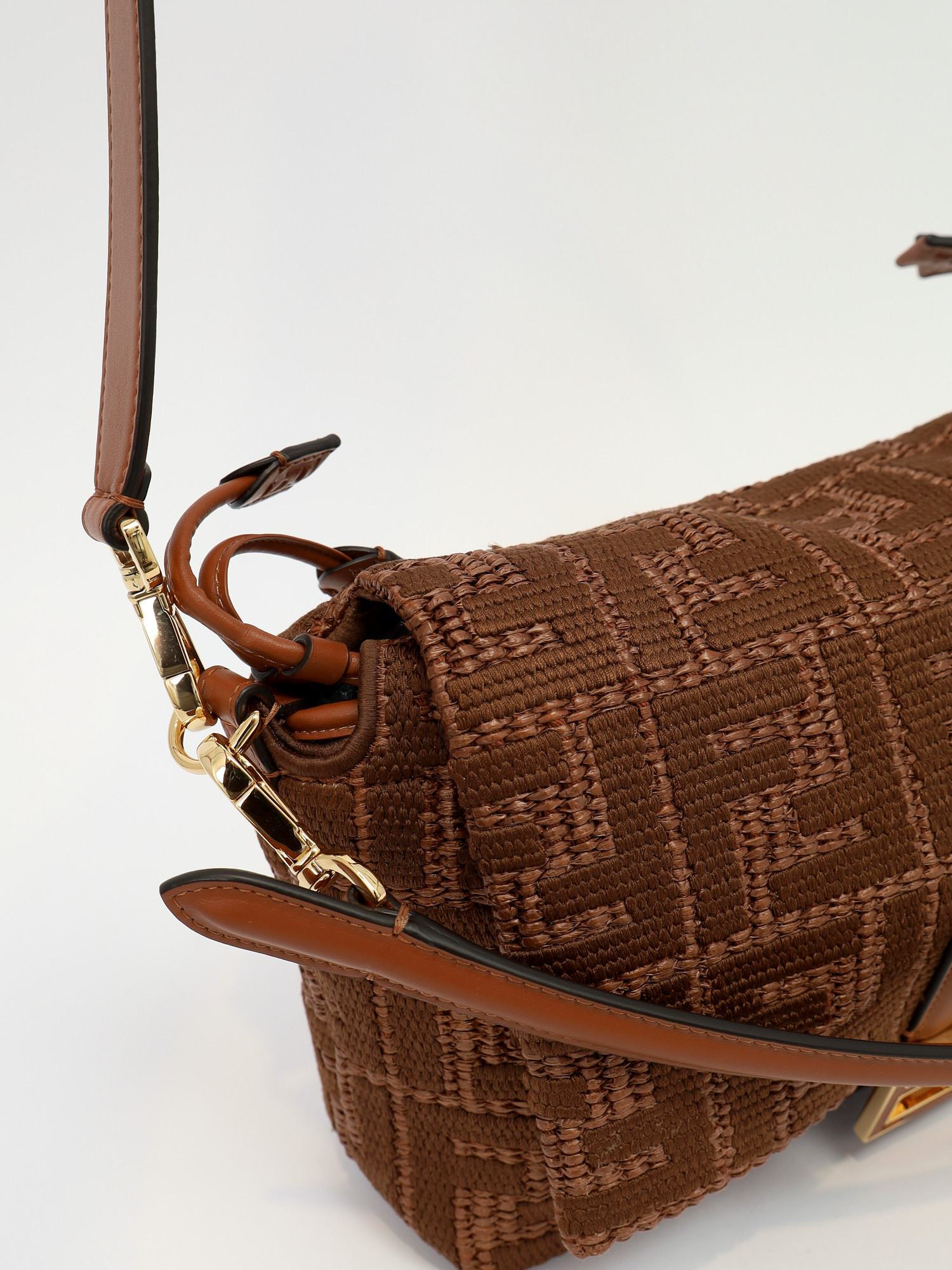 Сумки Fendi Baguette изображение #7