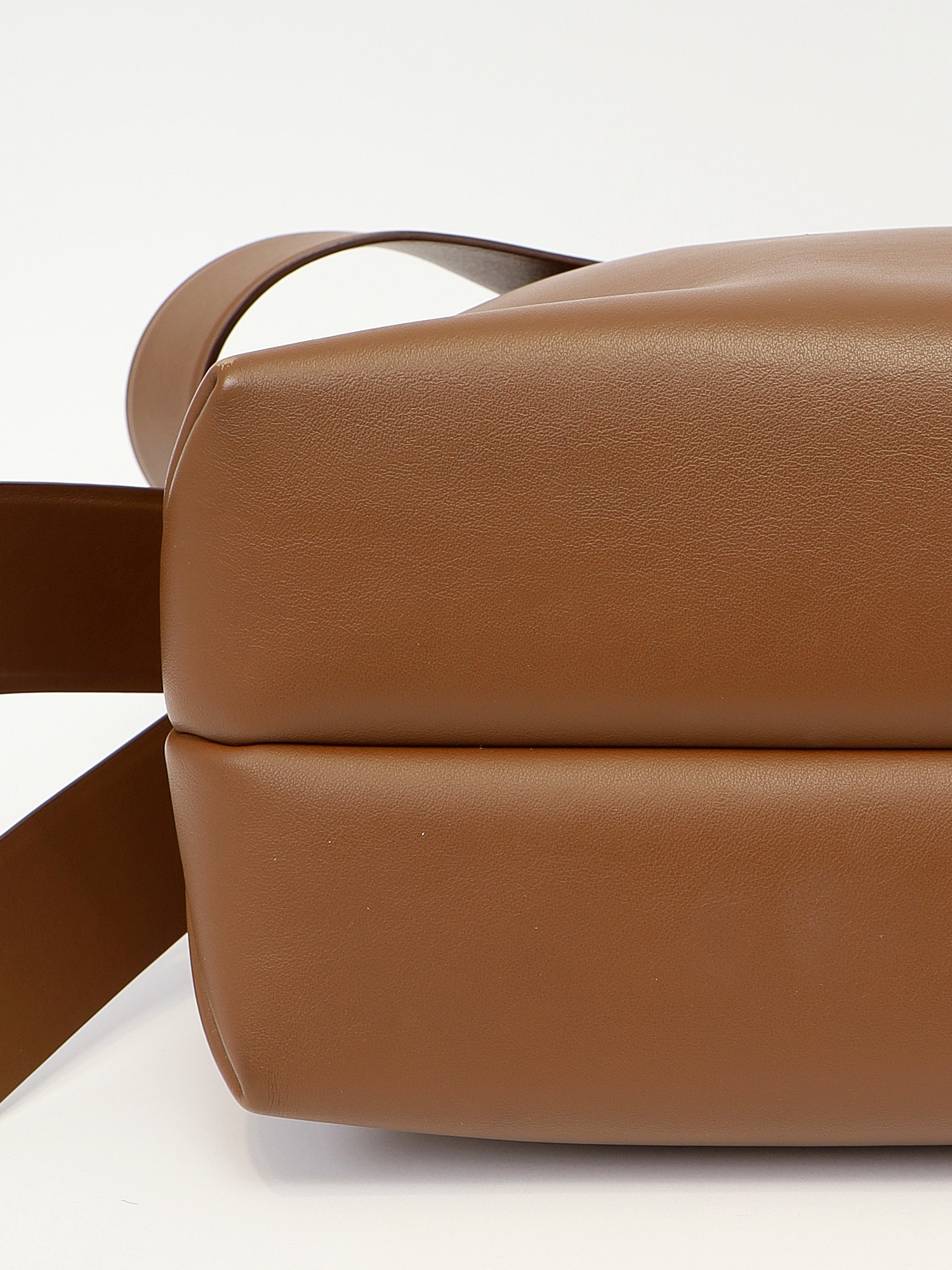 Сумки Acne Studios Musubi изображение #9