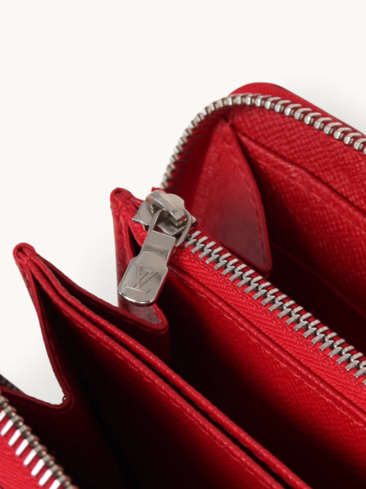 Аксессуары Louis Vuitton Zippy  изображение #6