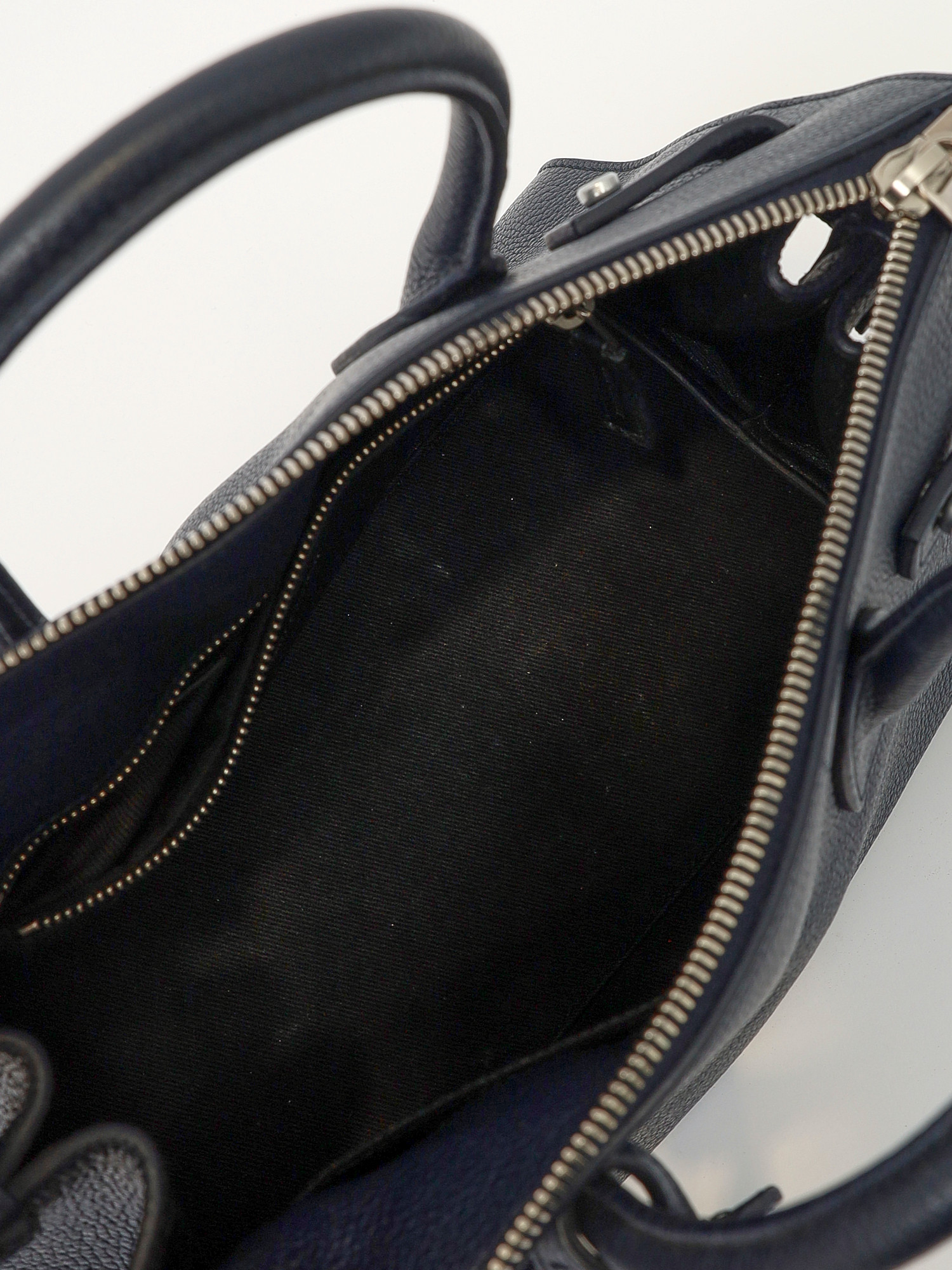 Сумки Saint Laurent Sac De Jour изображение #11