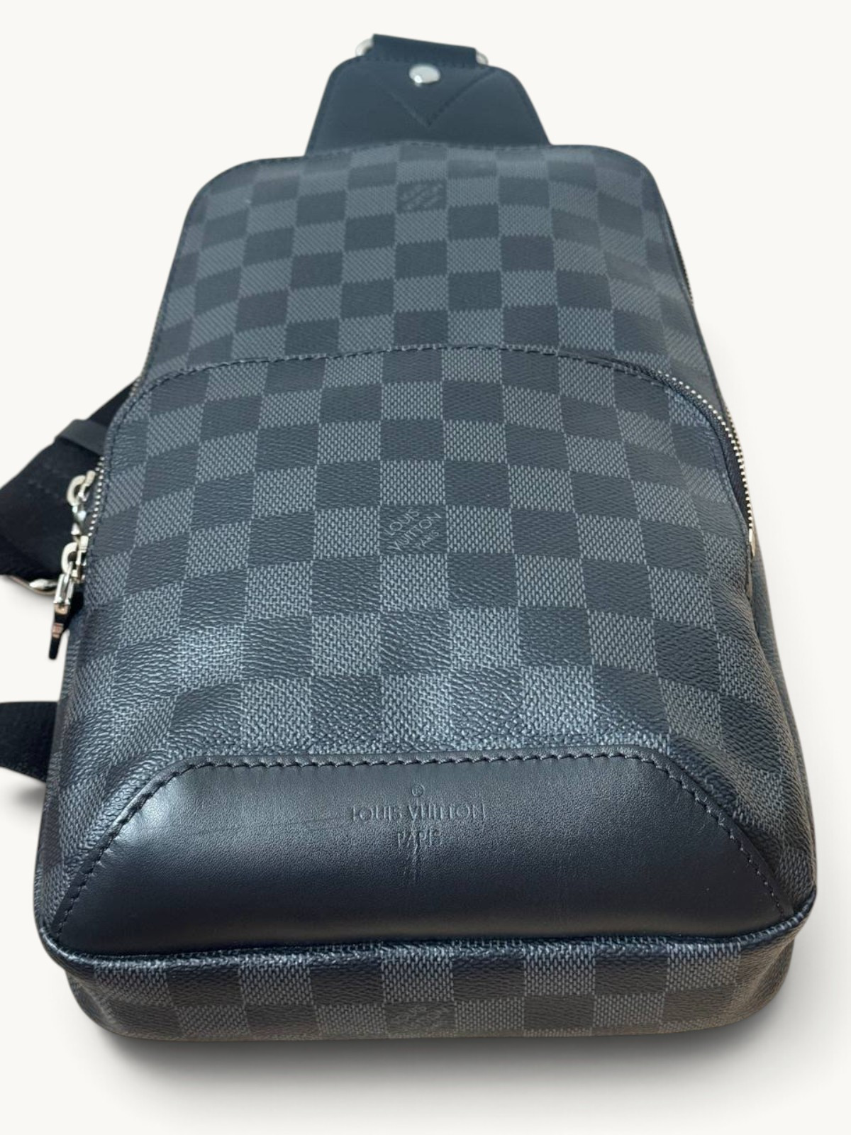 Сумки Louis Vuitton Avenue изображение #11