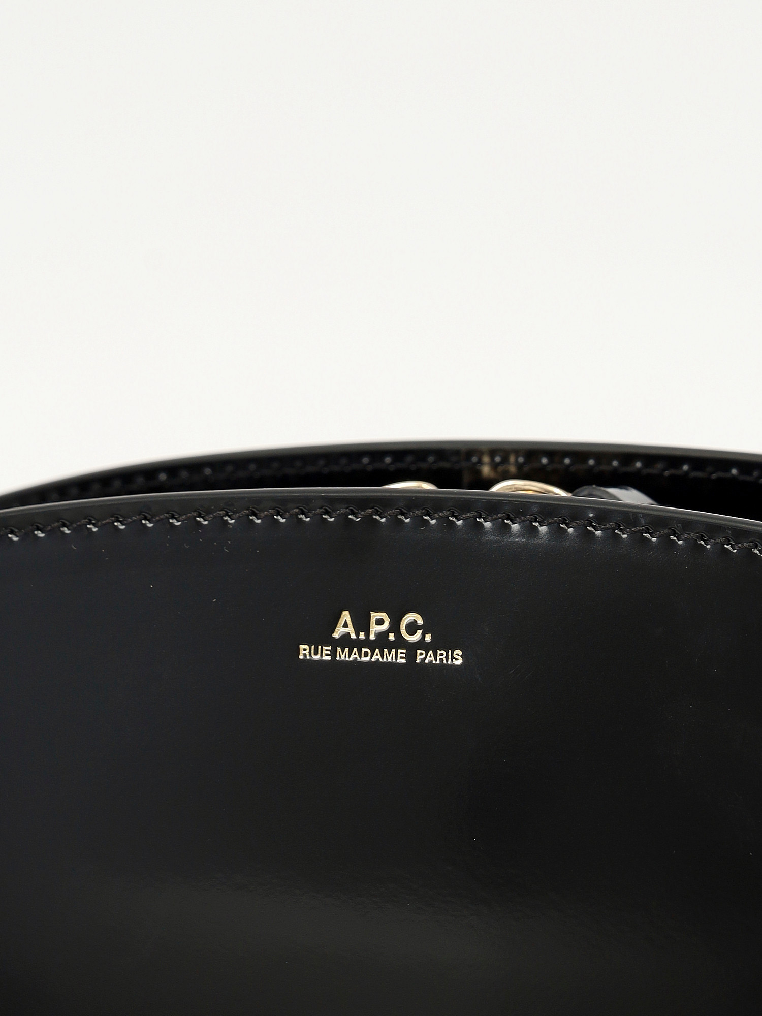 Сумки A.P.C. Demi Lune изображение #5