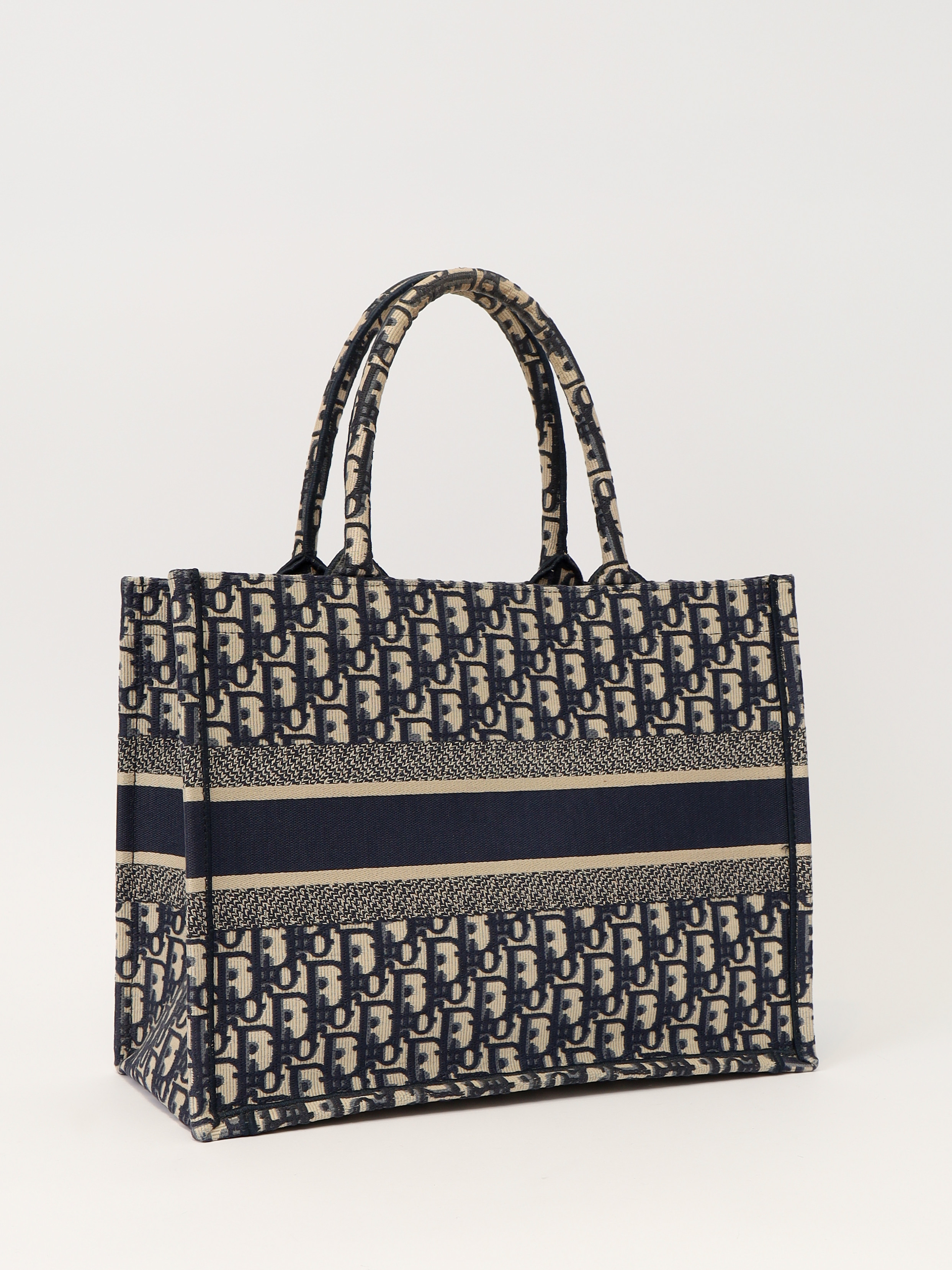 Сумки Dior Book Tote изображение #4
