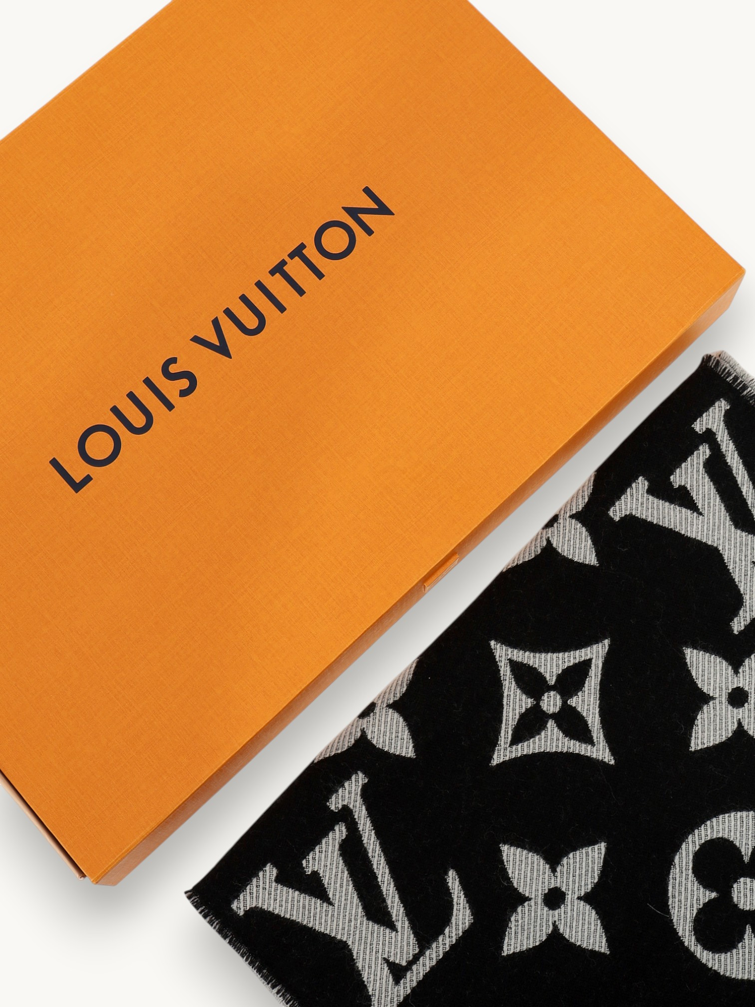Аксессуары Louis Vuitton изображение #3