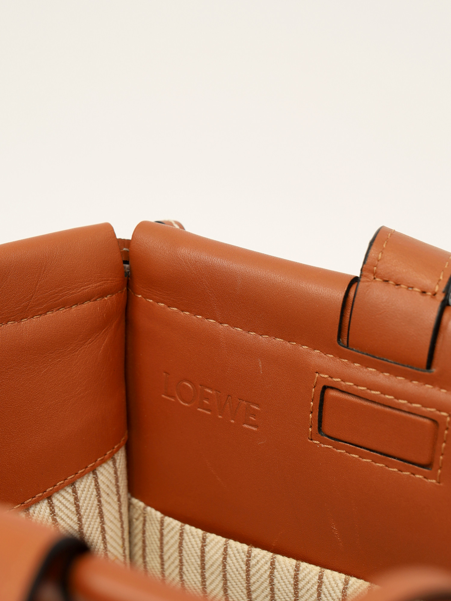 Сумки Loewe Cushion изображение #6