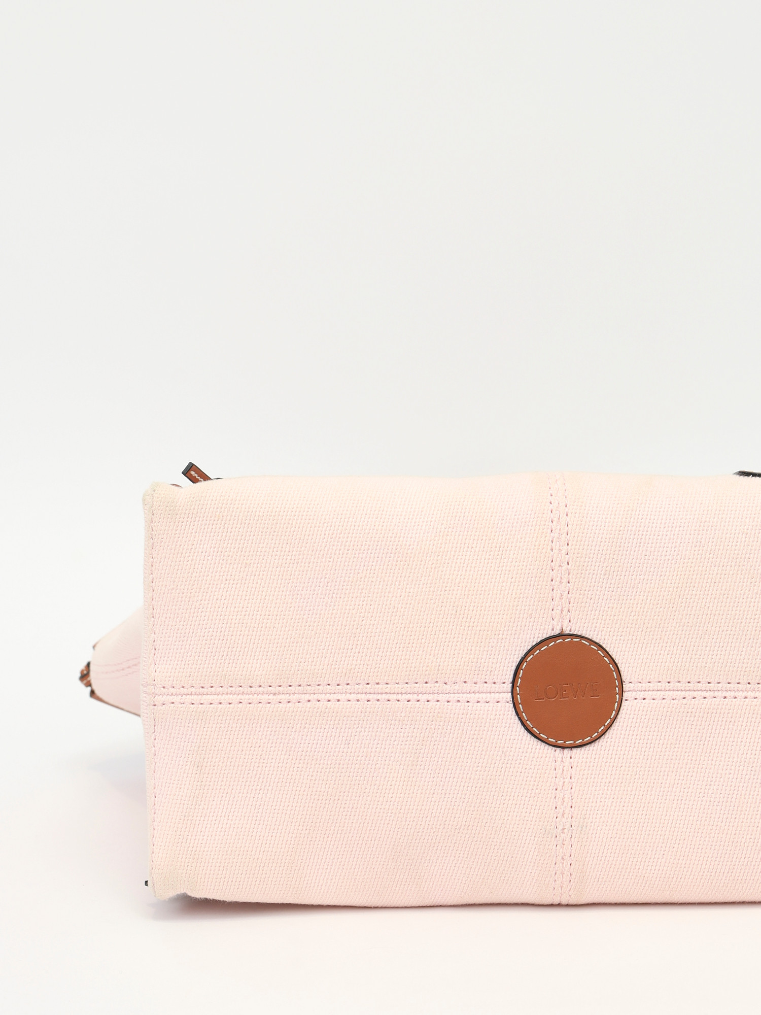 Сумки Loewe Cushion изображение #11