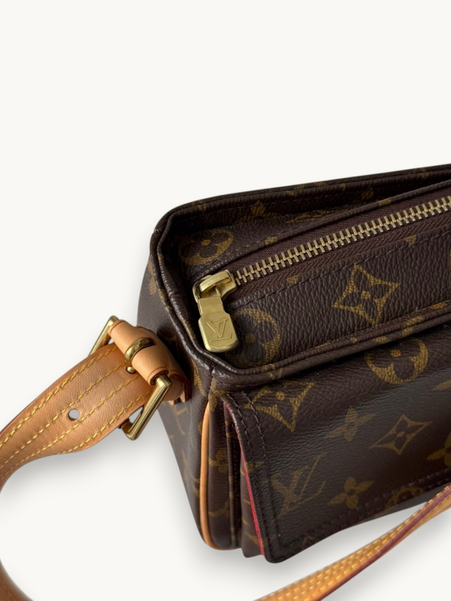Сумки Louis Vuitton Viva Cite изображение #6