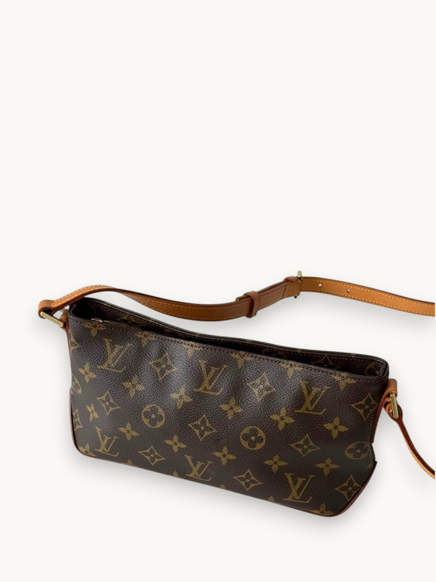 Сумки Louis Vuitton Trotteur изображение #8