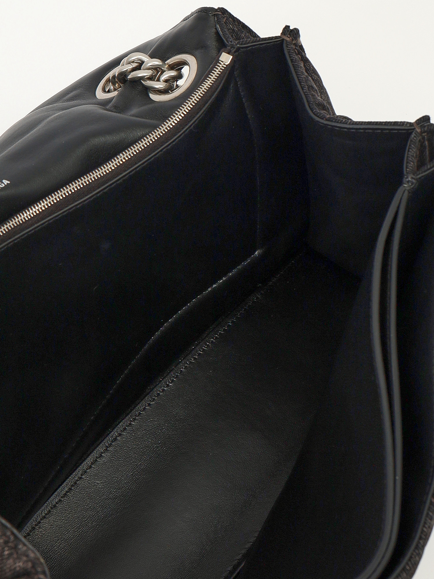 Сумки Balenciaga Crush  изображение #12