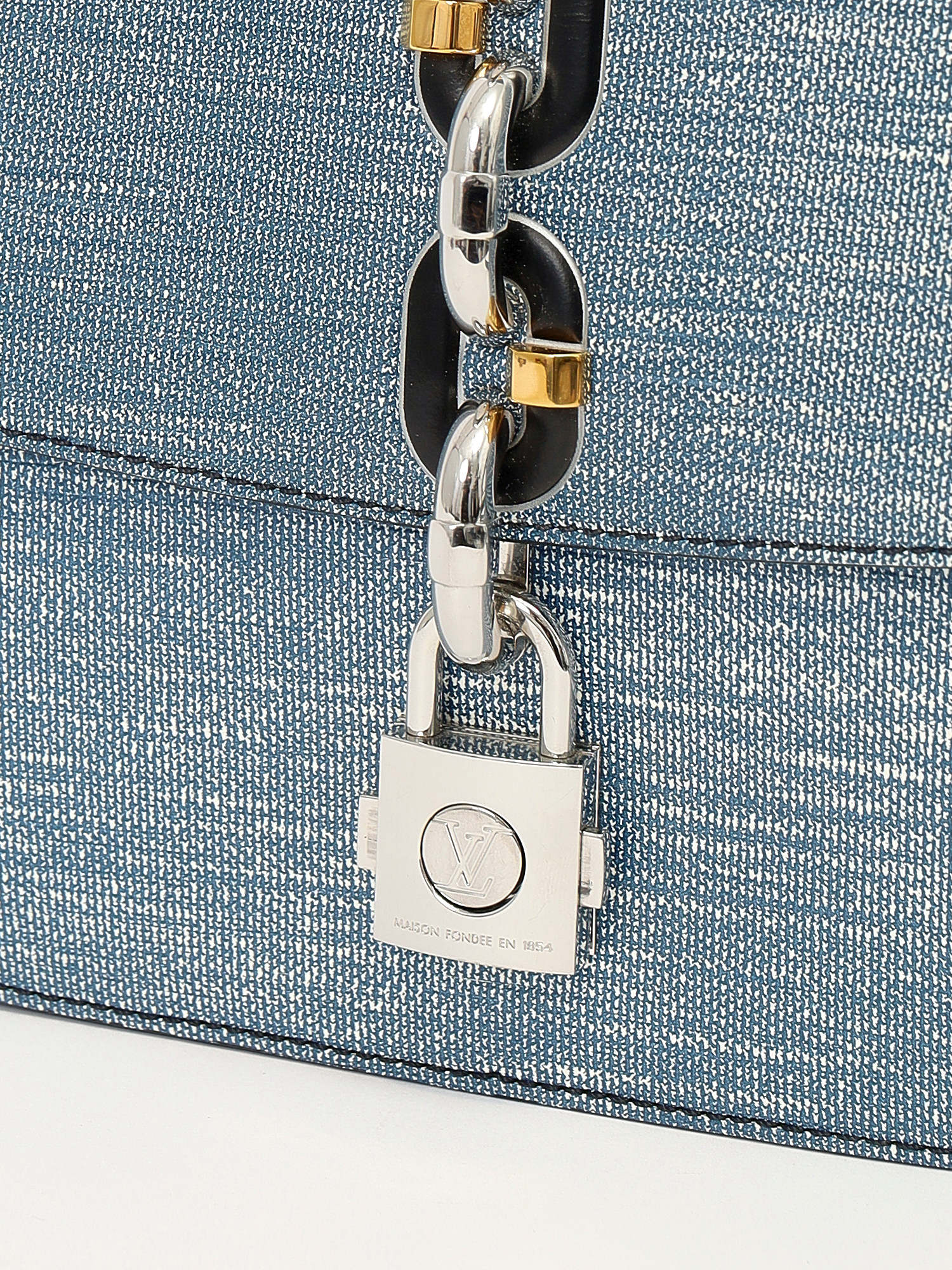Сумки Louis Vuitton Chain It изображение #6