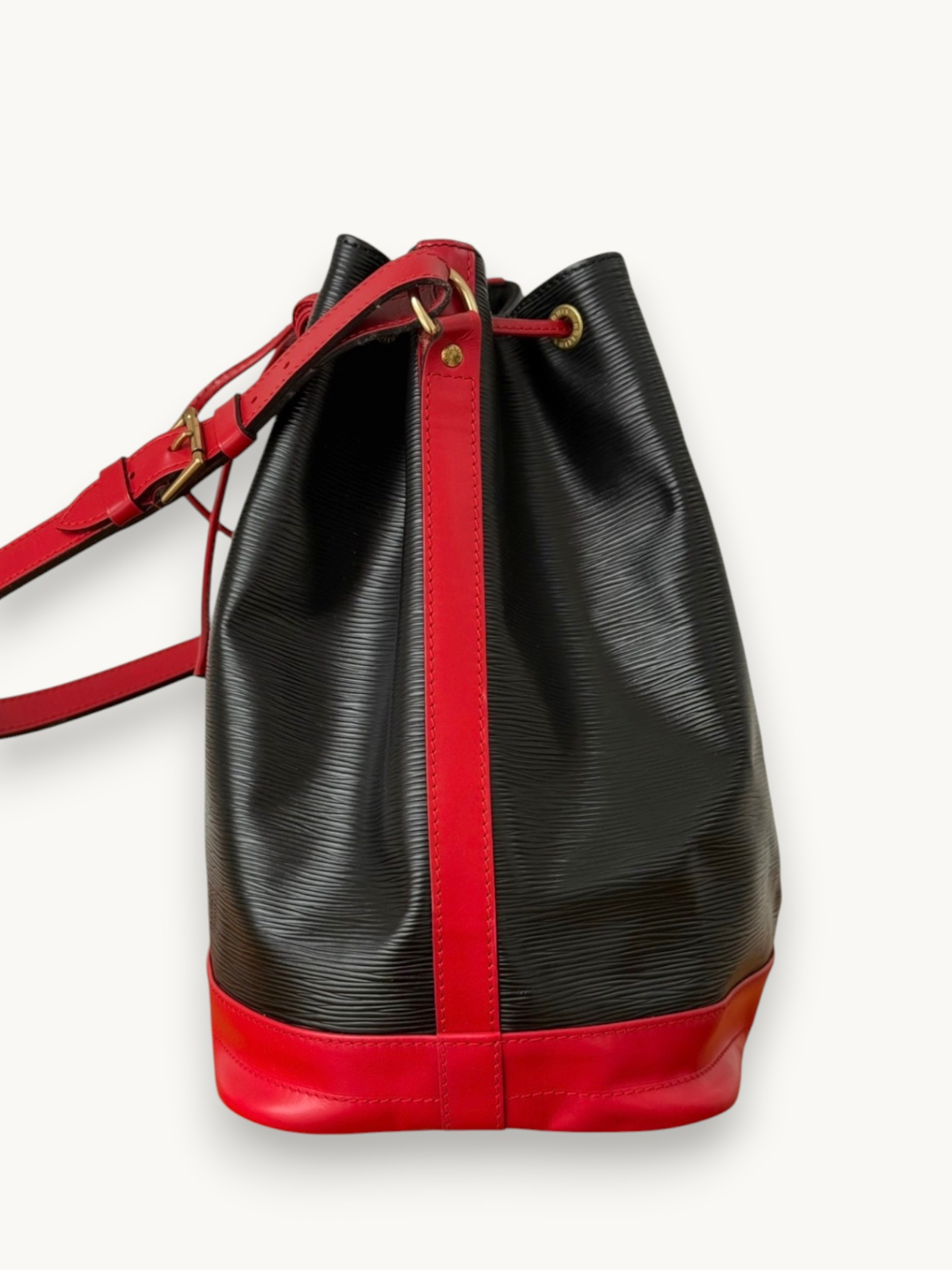 Сумки Louis Vuitton Noe изображение #4