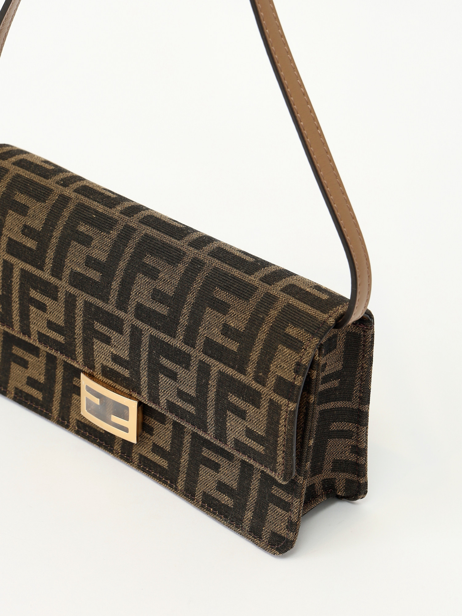 Сумки Fendi Baguette изображение #9