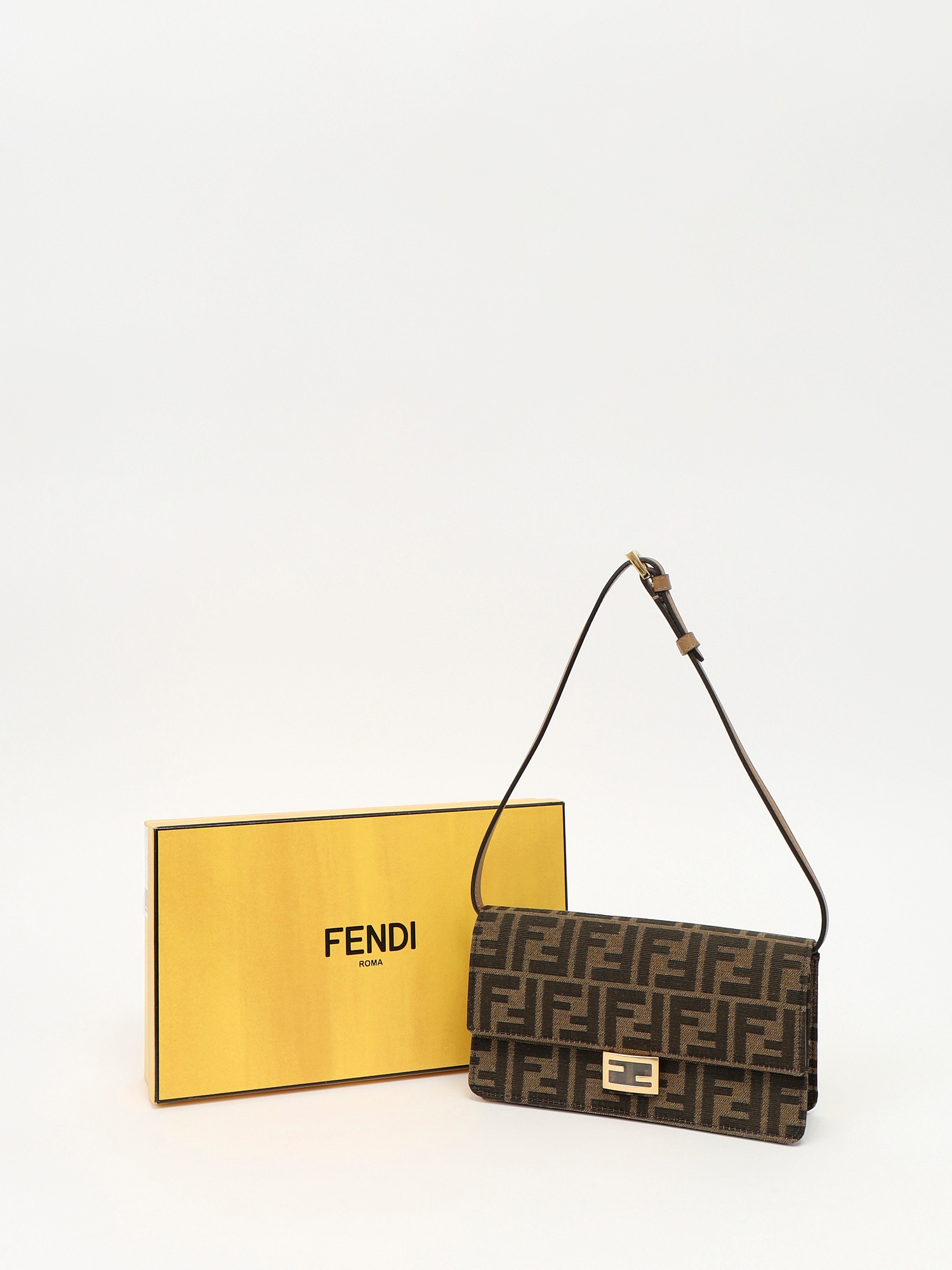 Сумки Fendi Baguette изображение #5