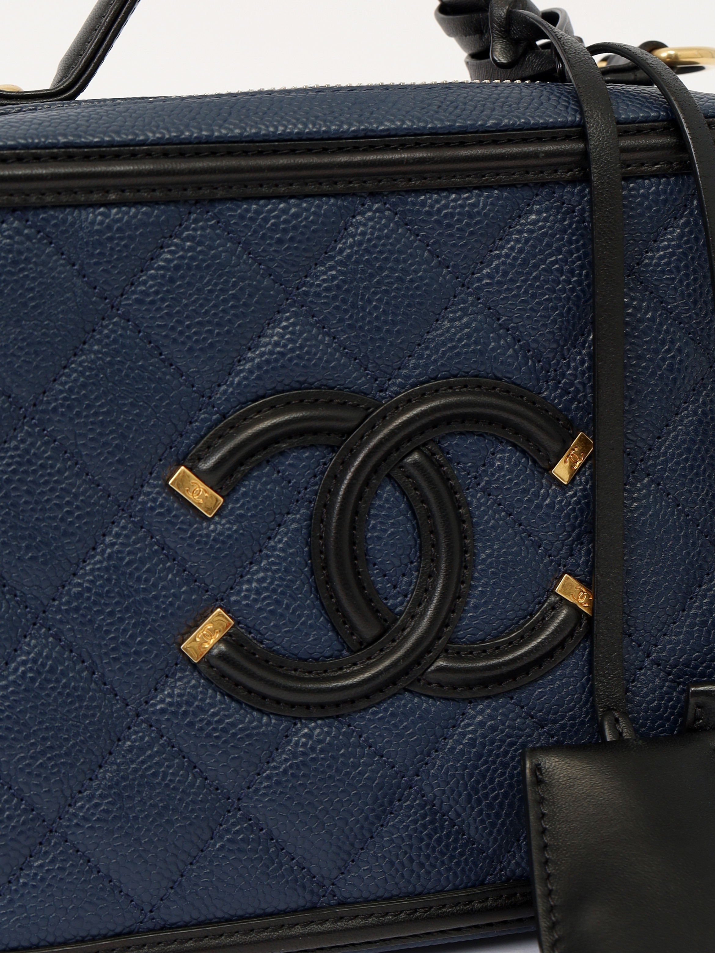 Сумки Chanel Filigree изображение #6