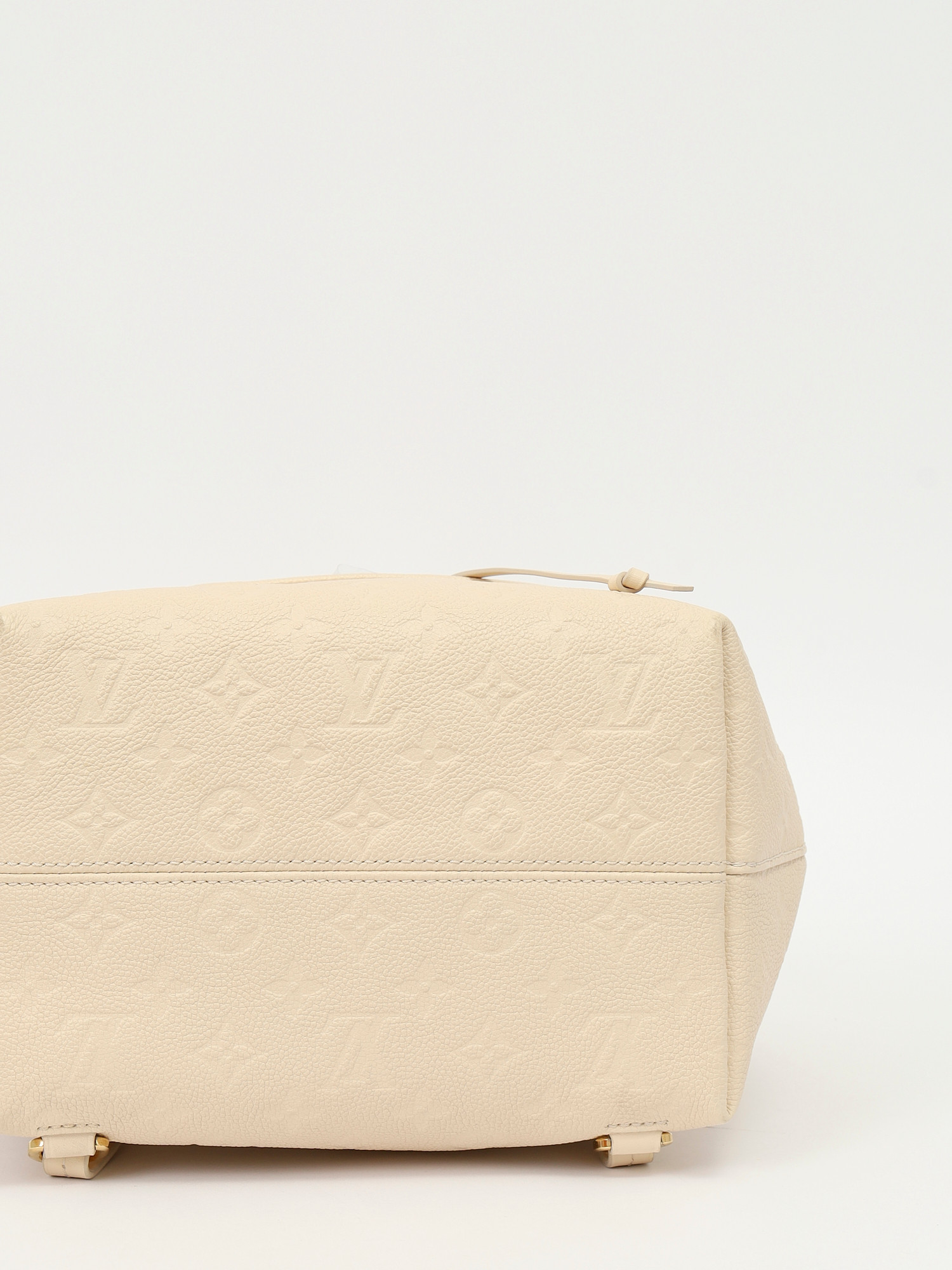 Сумки Louis Vuitton Montsouris  изображение #10