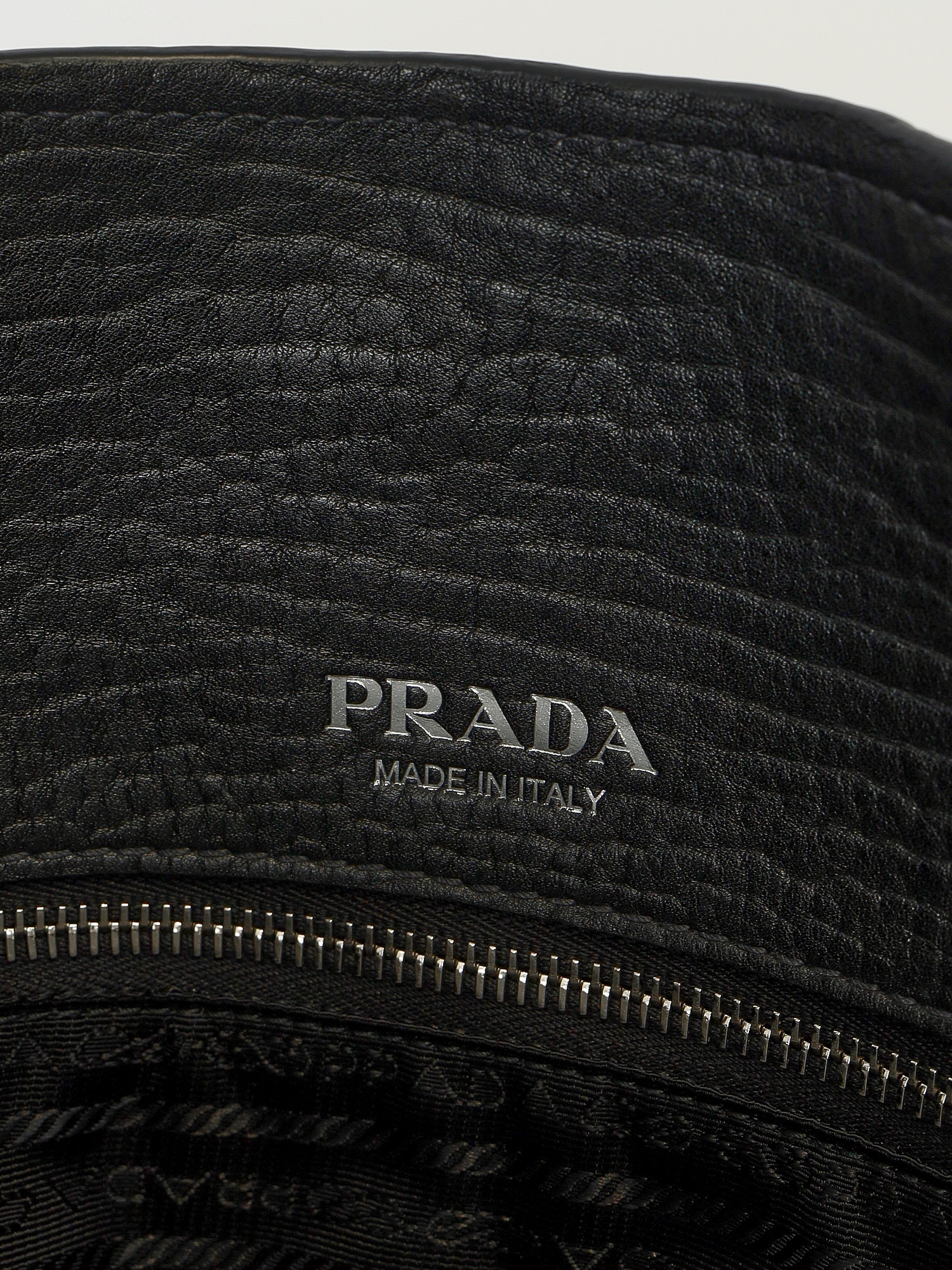 Сумки Prada изображение #6