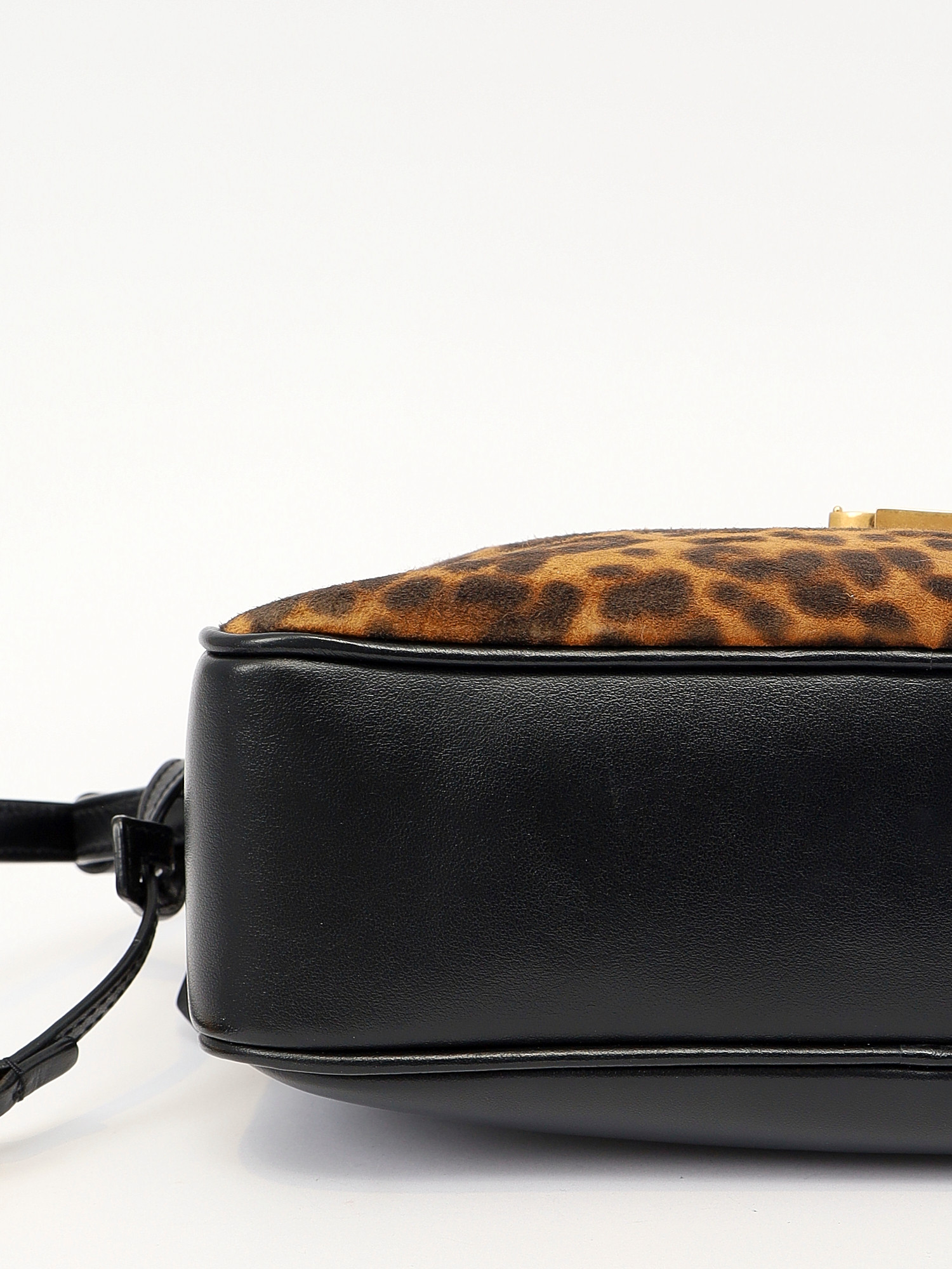 Сумки Saint Laurent Lou изображение #9