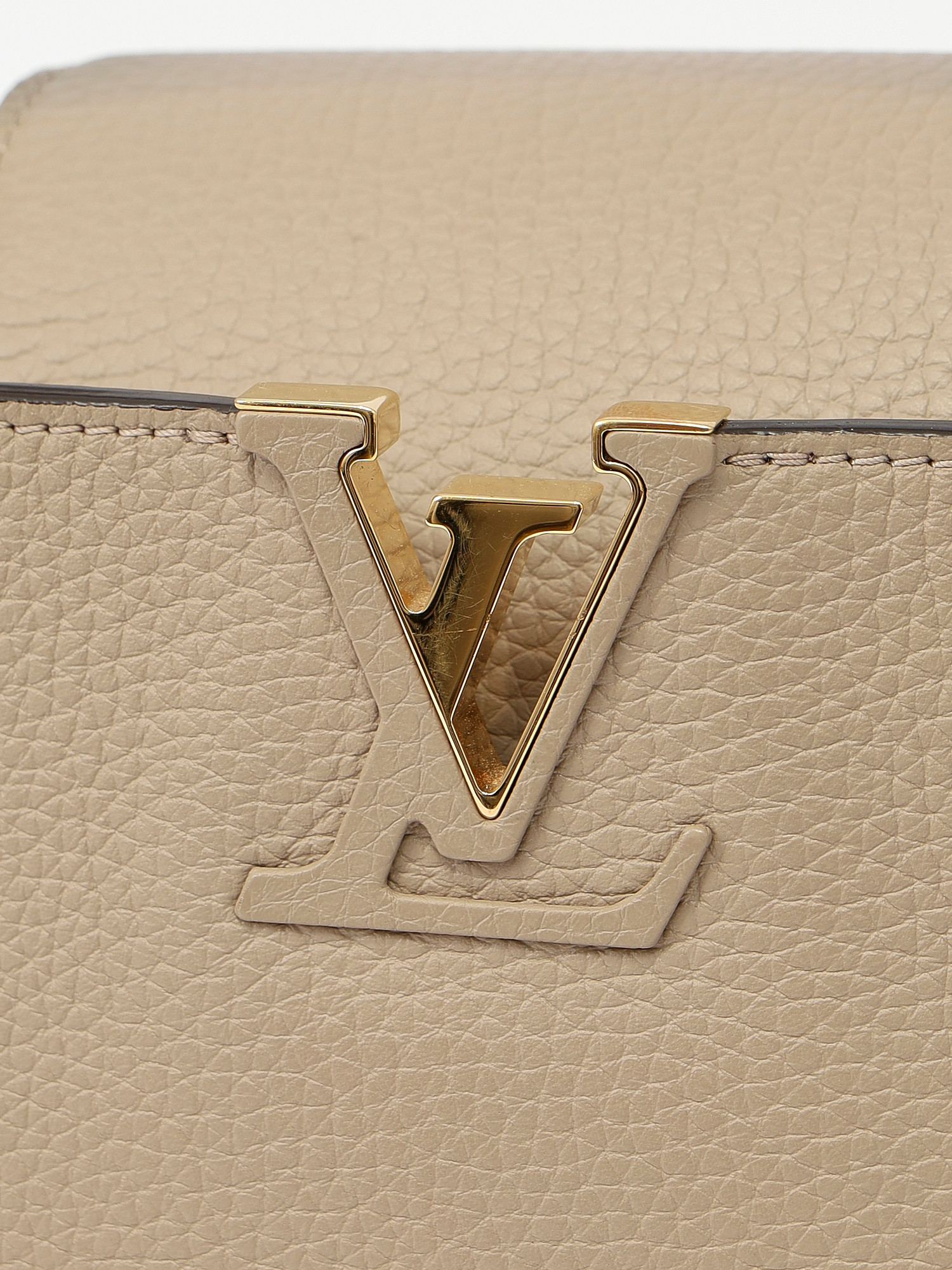 Сумки Louis Vuitton Capucines  изображение #6