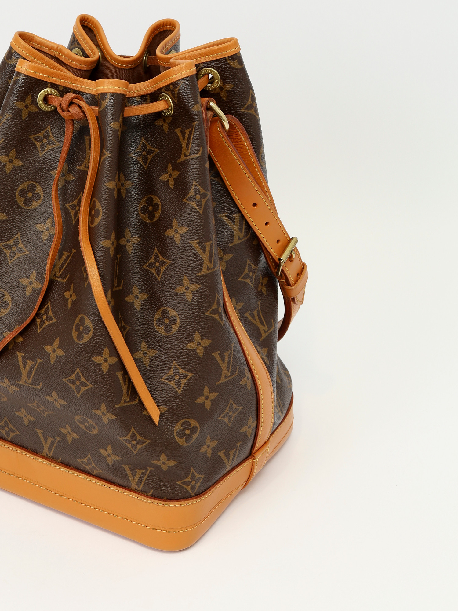 Сумки Louis Vuitton Noe  изображение #9