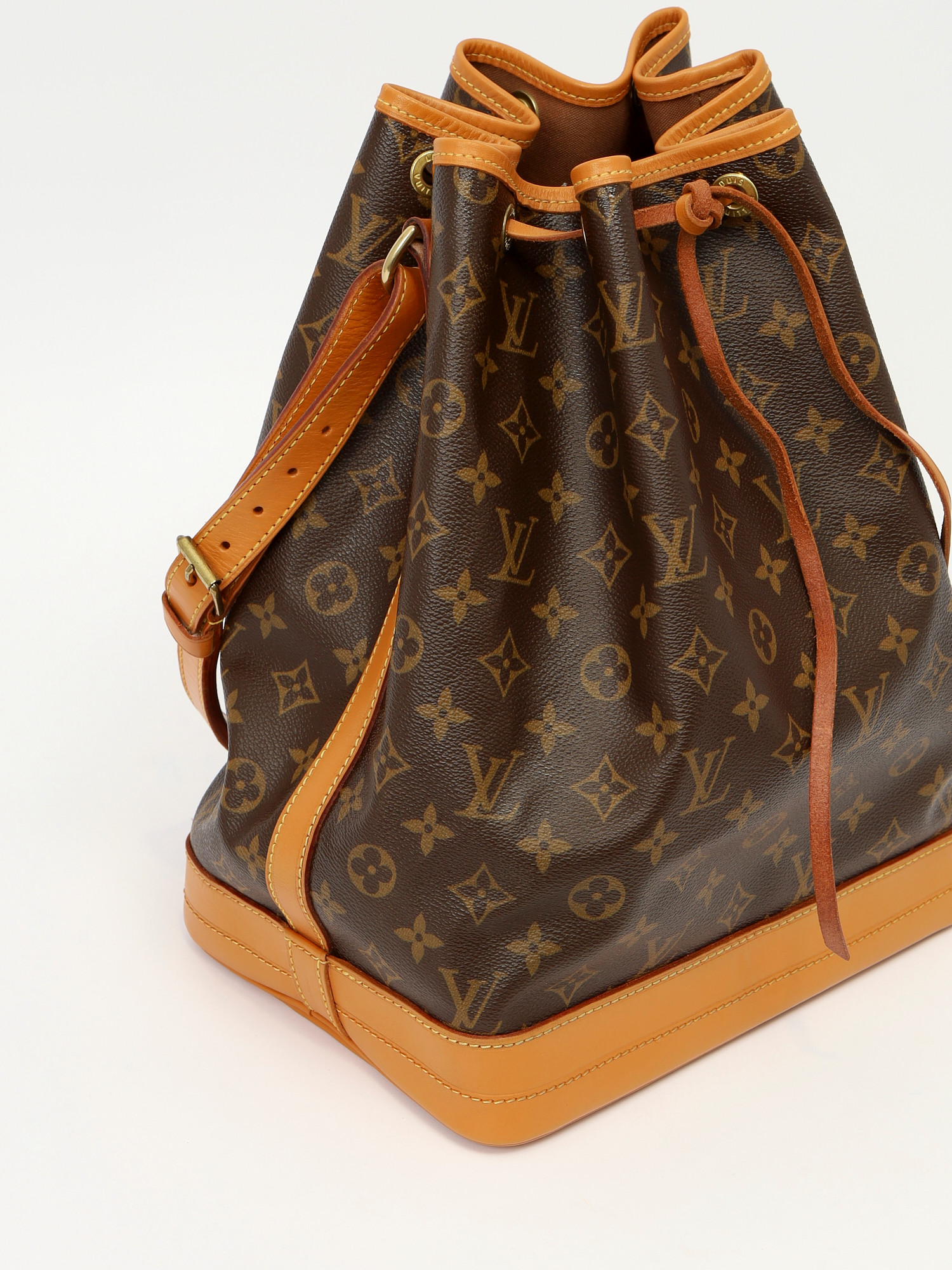 Сумки Louis Vuitton Noe  изображение #8