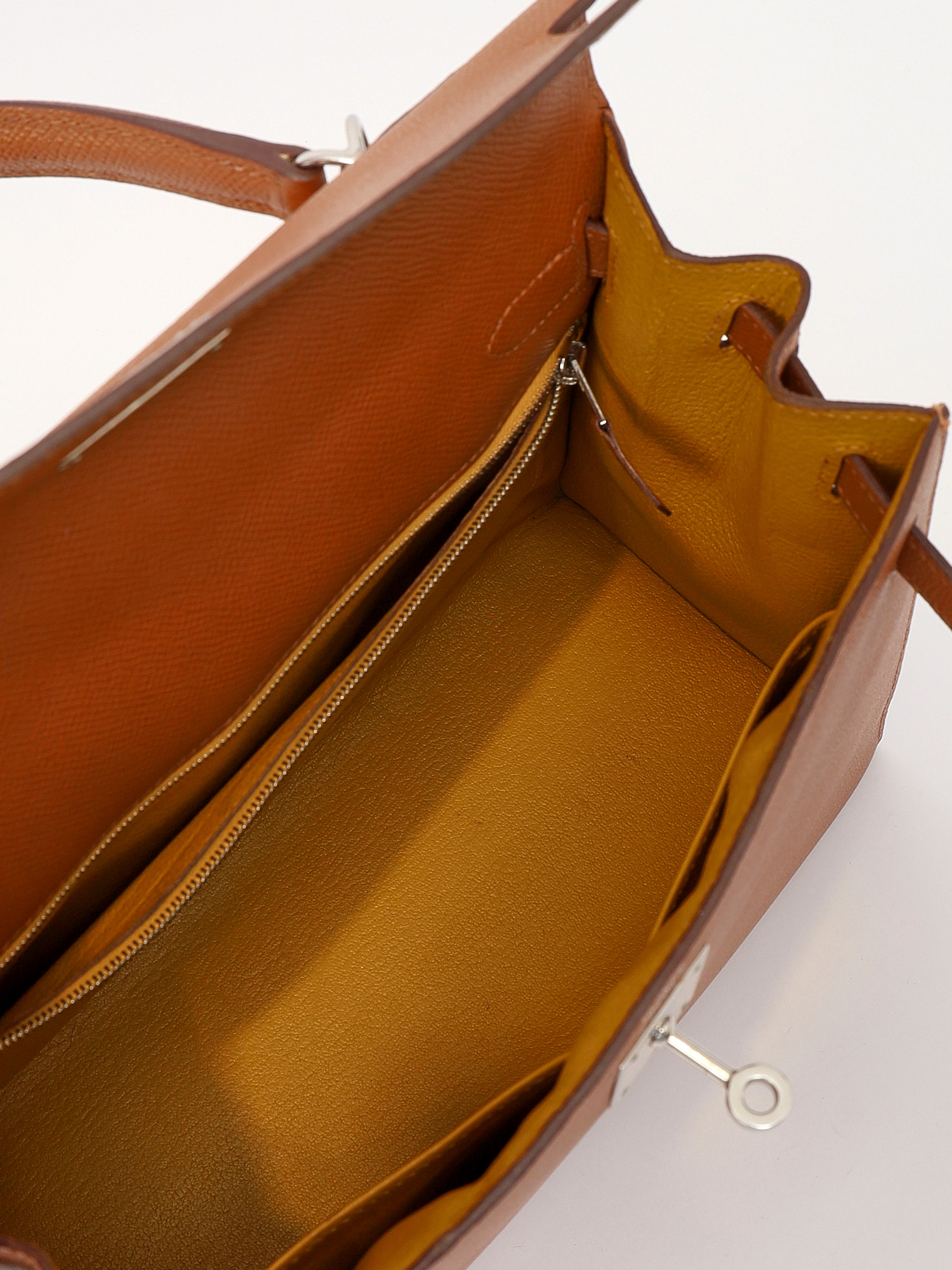 Сумки Hermes Kelly 28 изображение #12