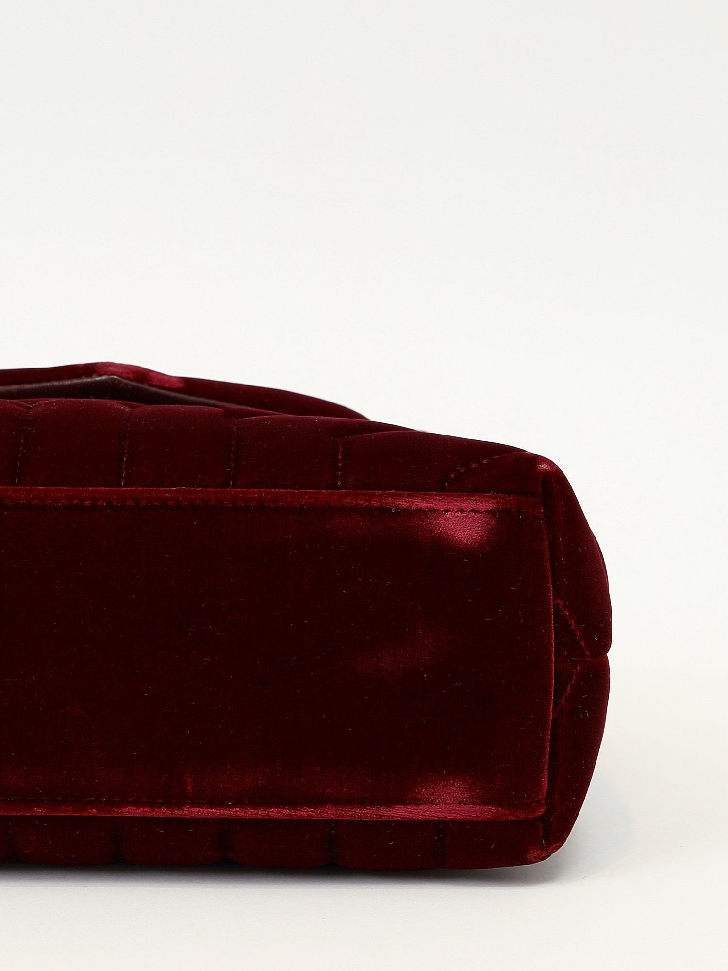 Сумки Saint Laurent LouLou изображение #10