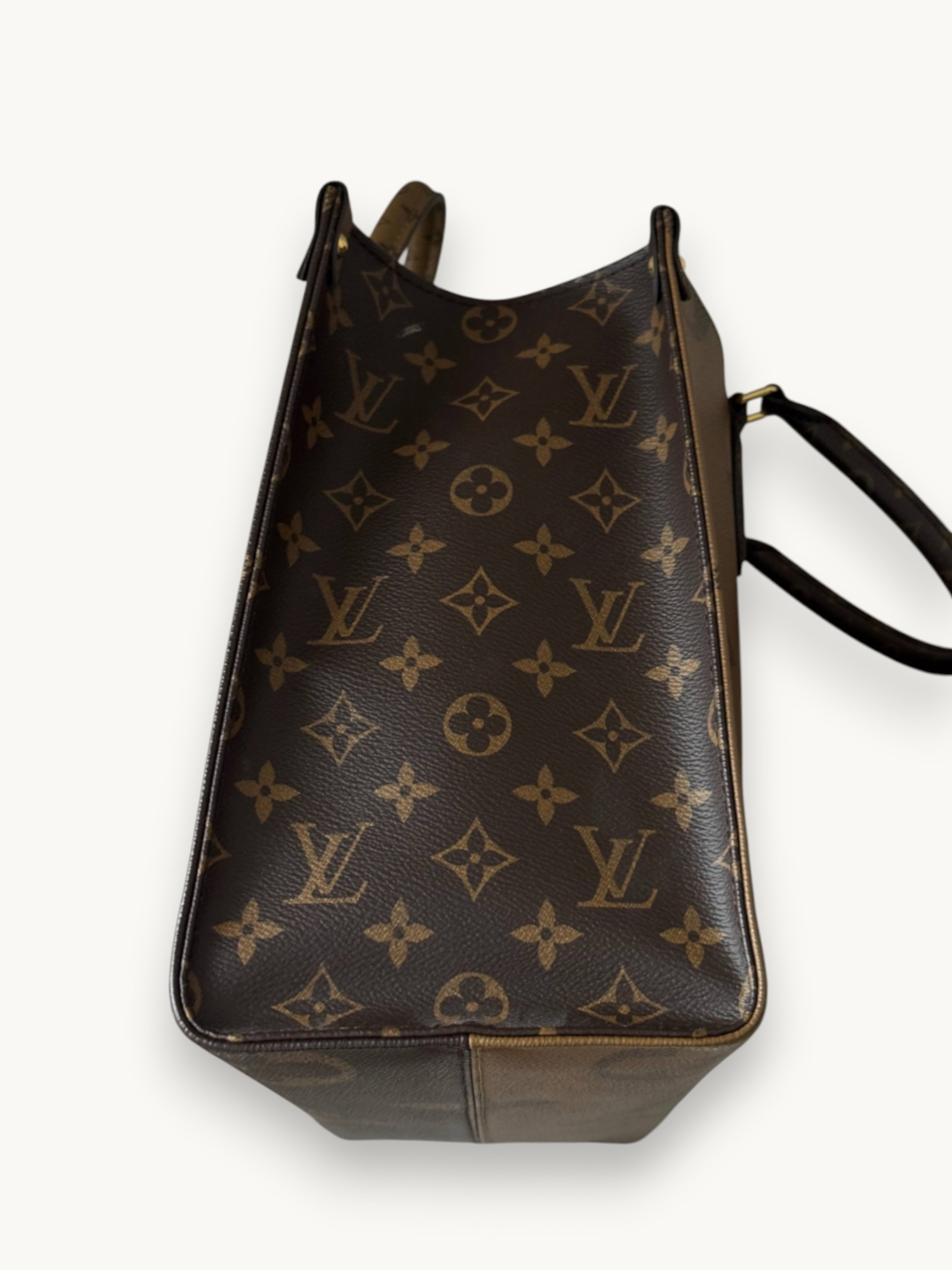 Сумки Louis Vuitton OnTheGo  изображение #7