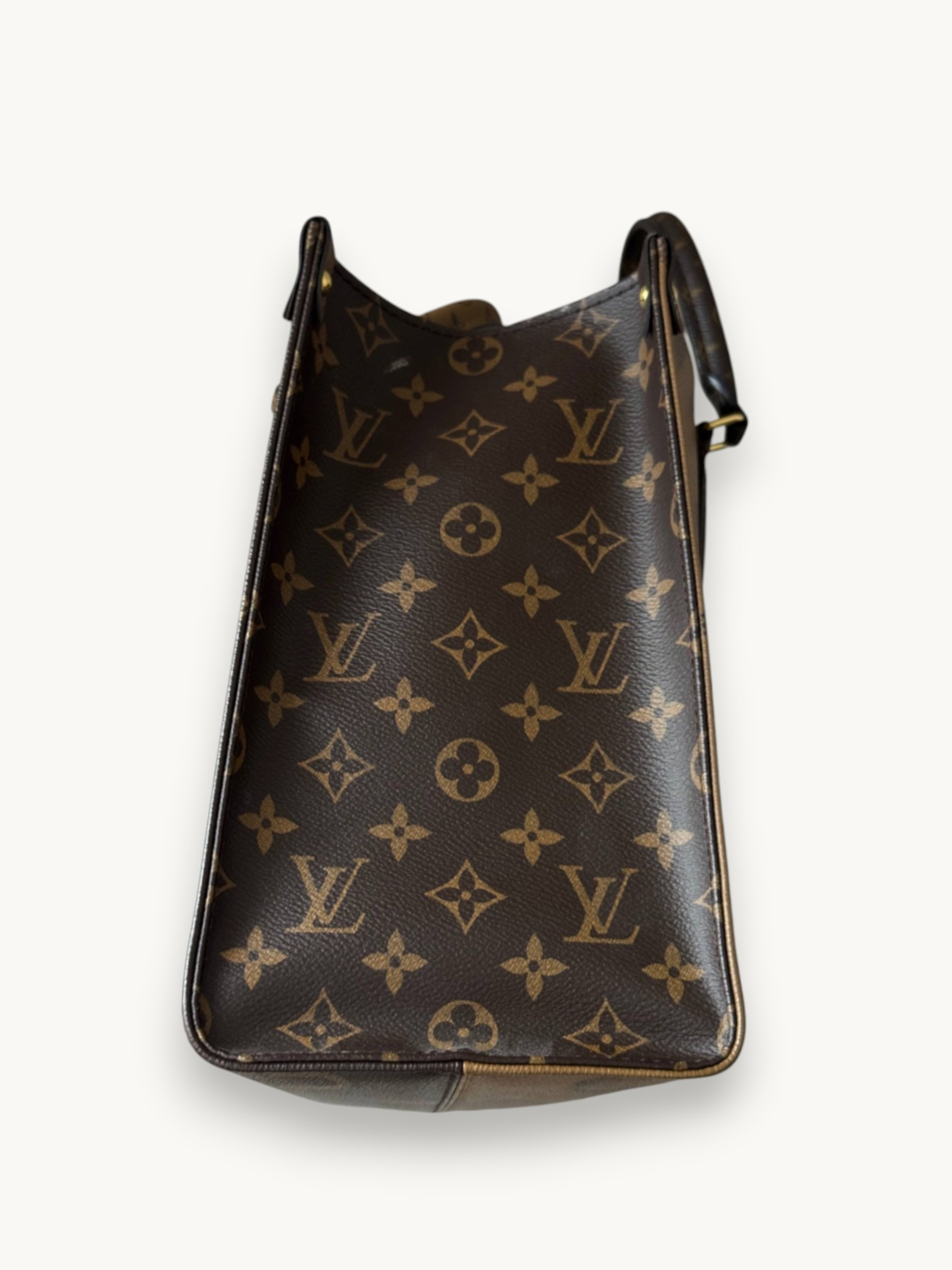 Сумки Louis Vuitton OnTheGo  изображение #6