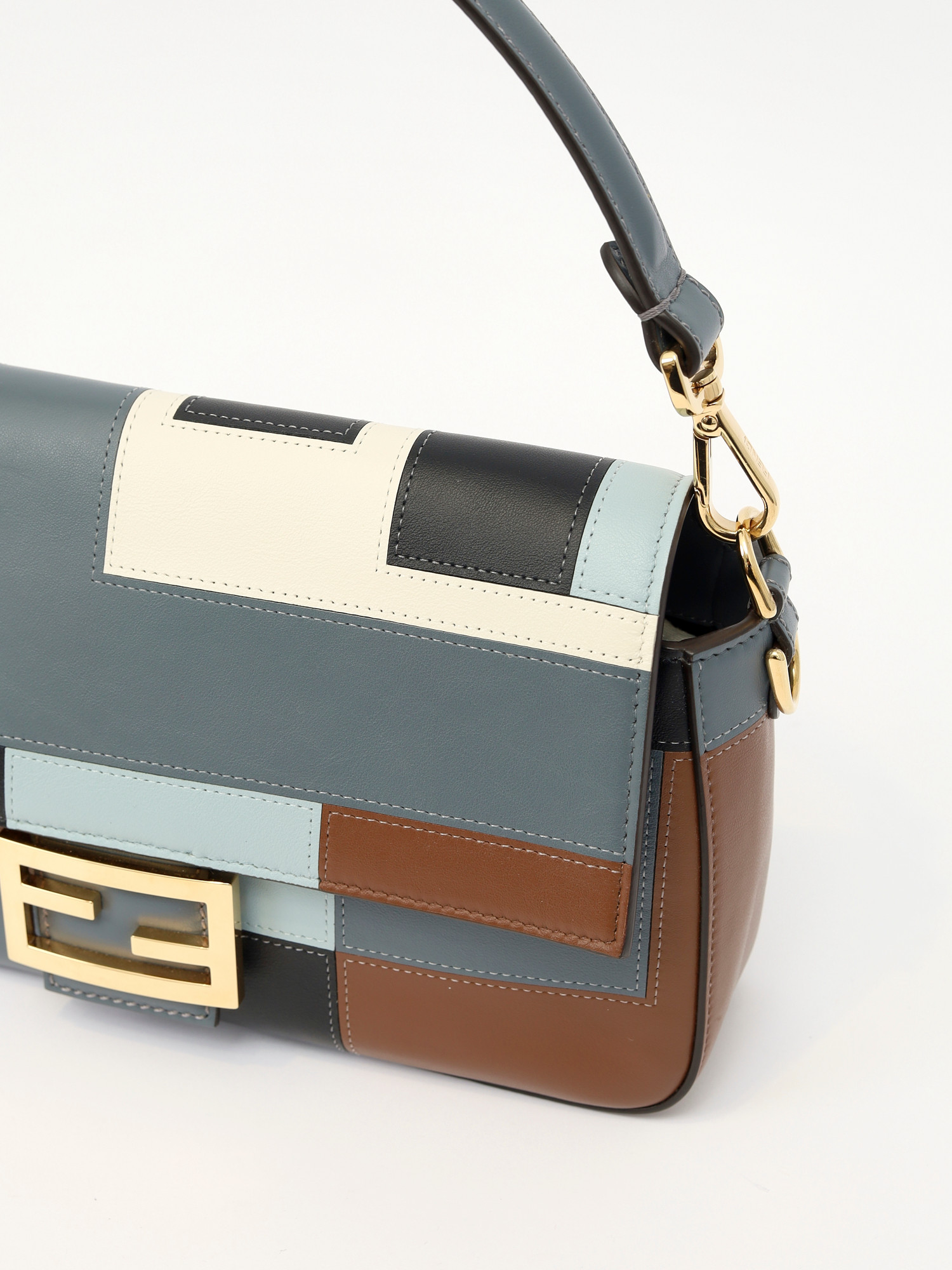 Сумки Fendi Baguette изображение #8