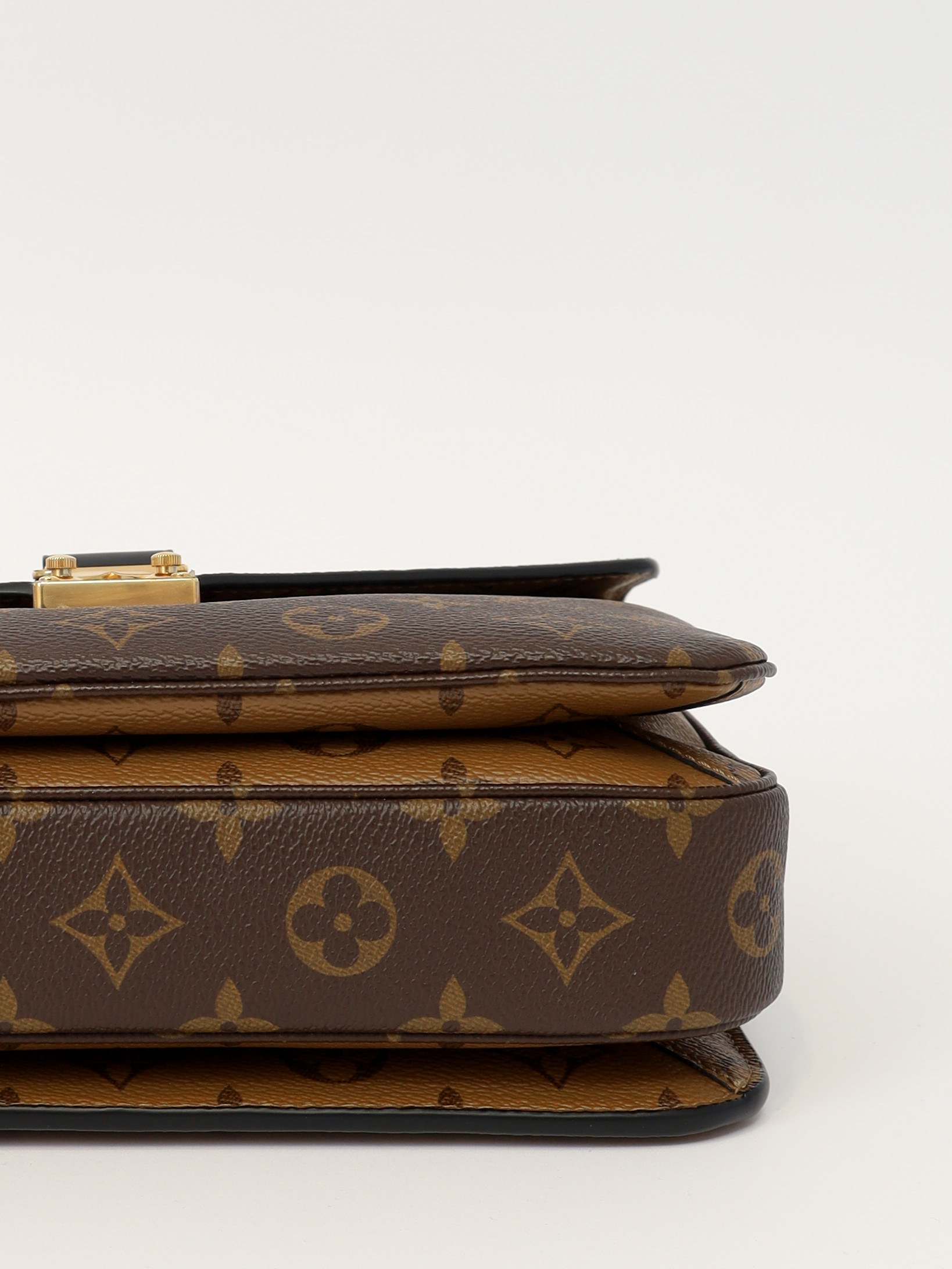 Сумки Louis Vuitton Pochette Metis  изображение #10