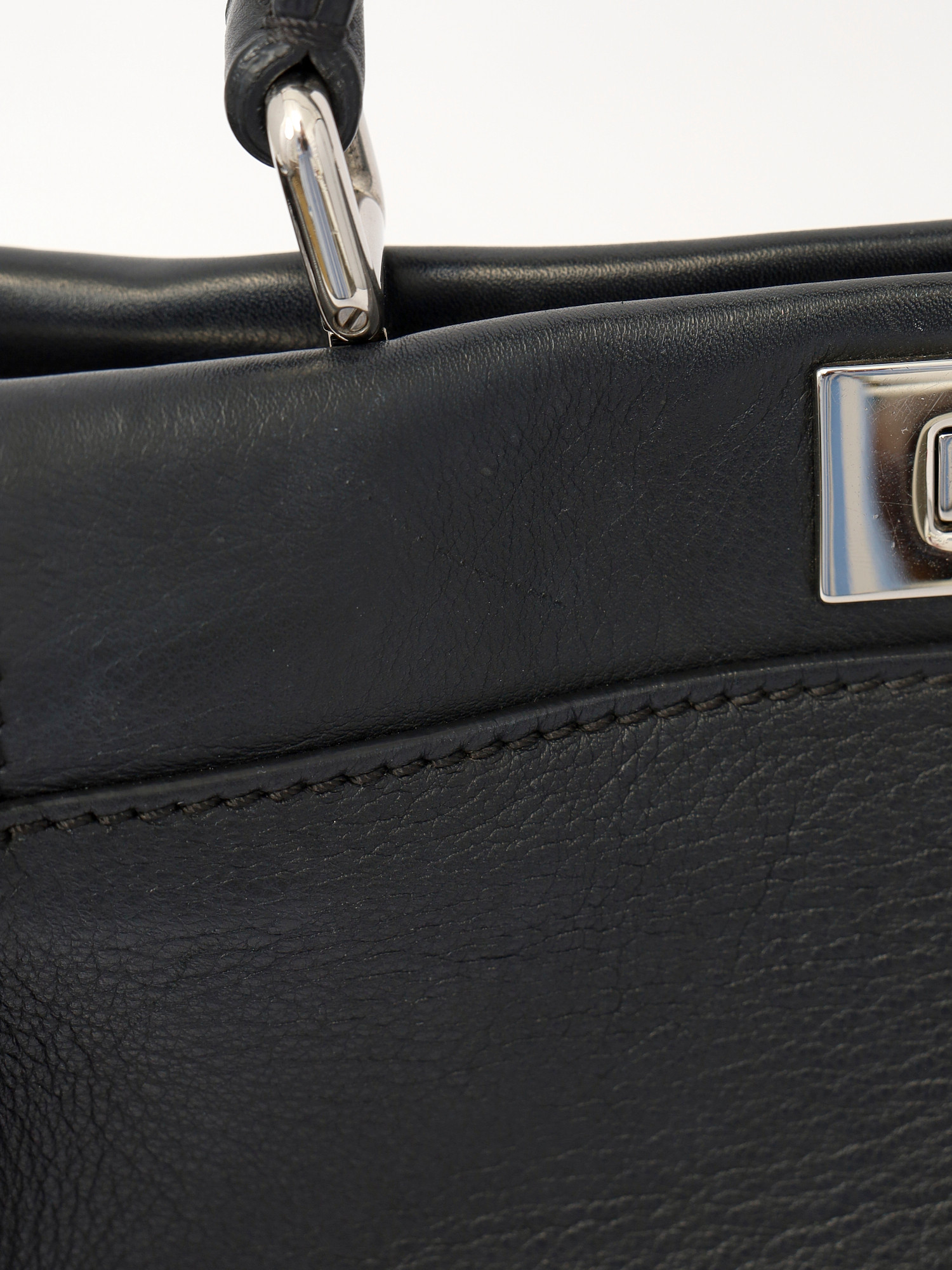 Сумки Fendi Peekaboo изображение #9
