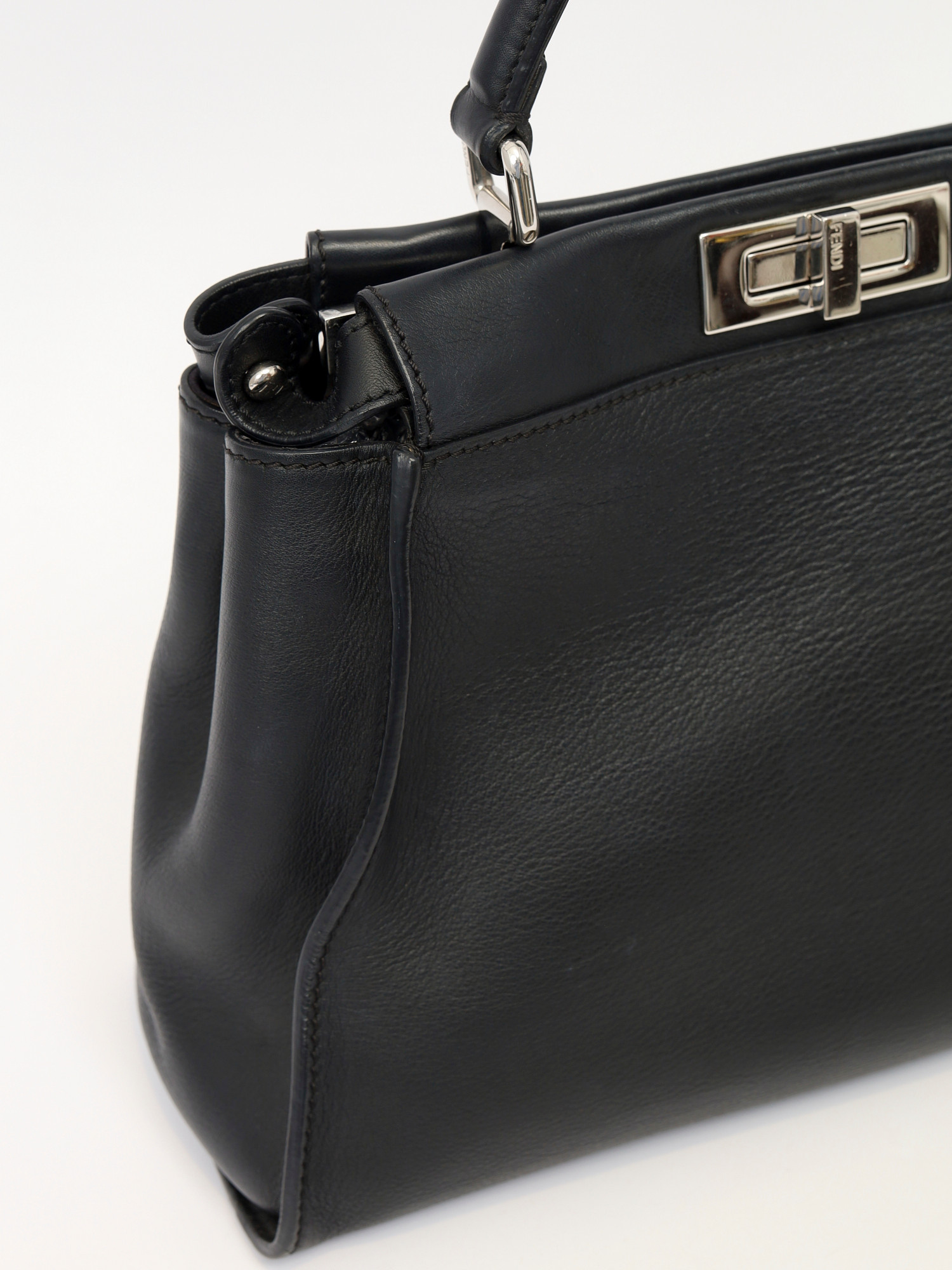 Сумки Fendi Peekaboo изображение #7