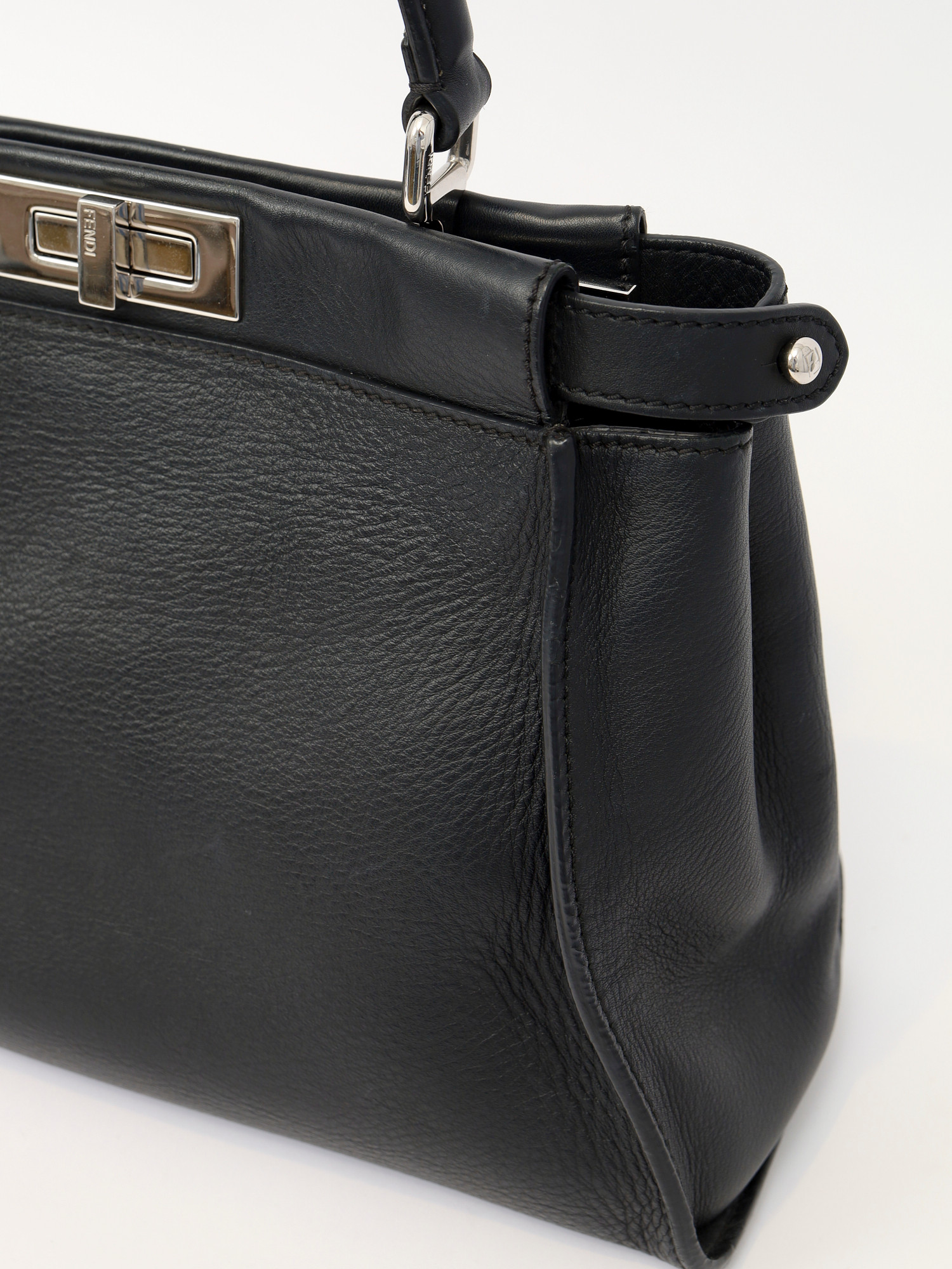 Сумки Fendi Peekaboo изображение #8